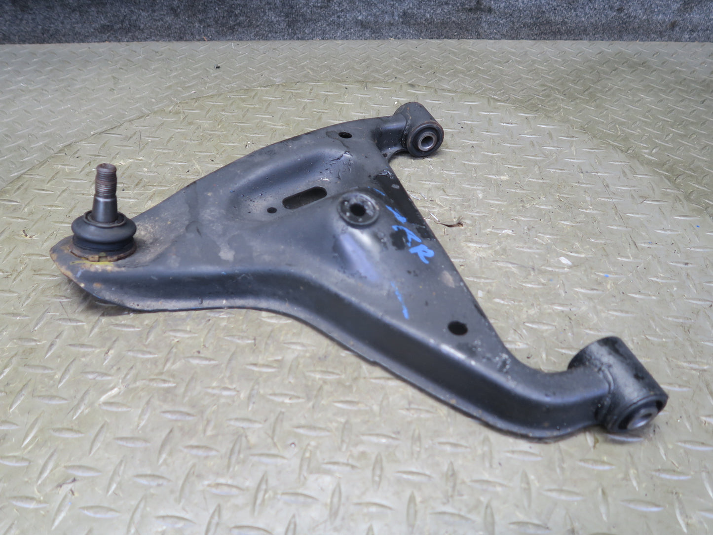 96-98 Nissan Stagea WGC34 RWD Set of 4 Rear Right Upper Lower Control Arm OEM