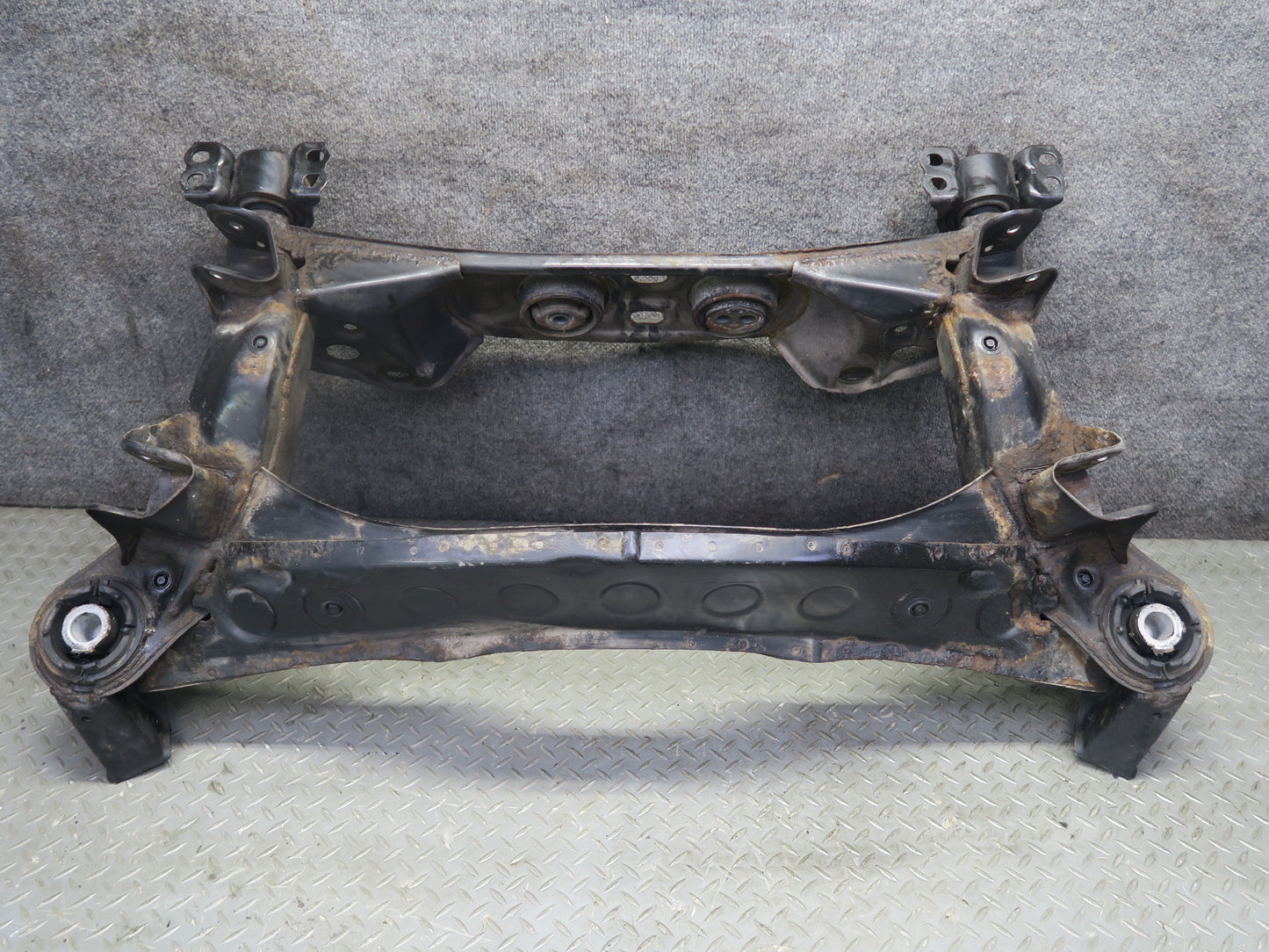 97-00 Lexus JZZ31L SC400 SC300 Rear Suspension Subframe Crossmember Carrier OEM
