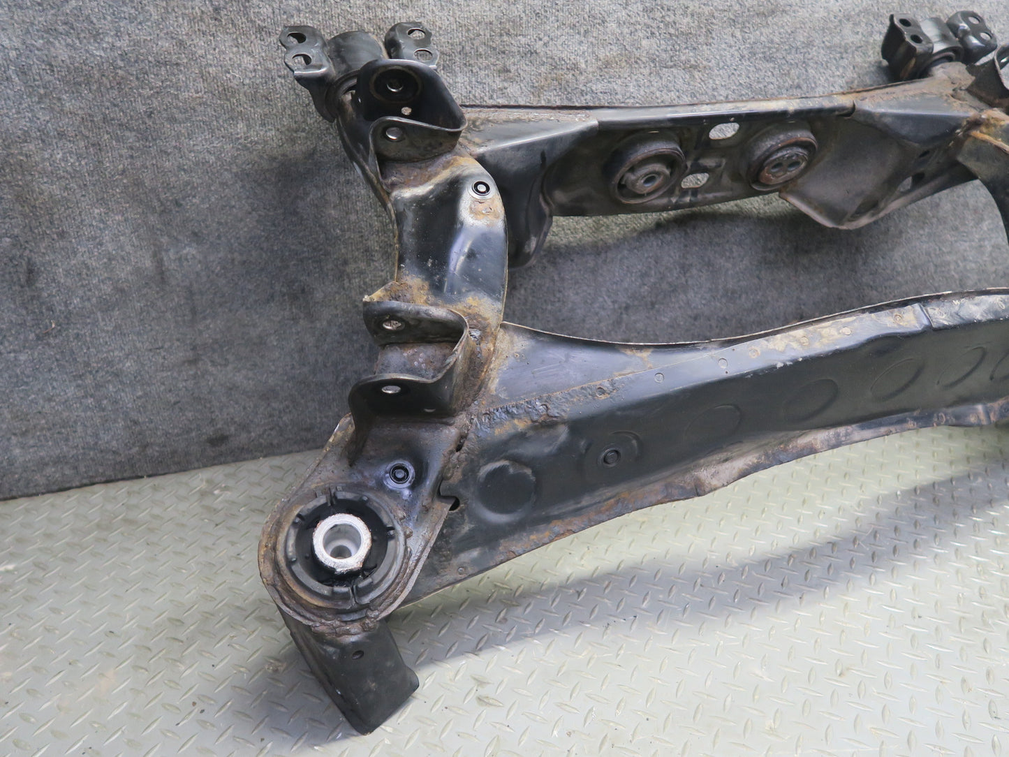 97-00 Lexus JZZ31L SC400 SC300 Rear Suspension Subframe Crossmember Carrier OEM