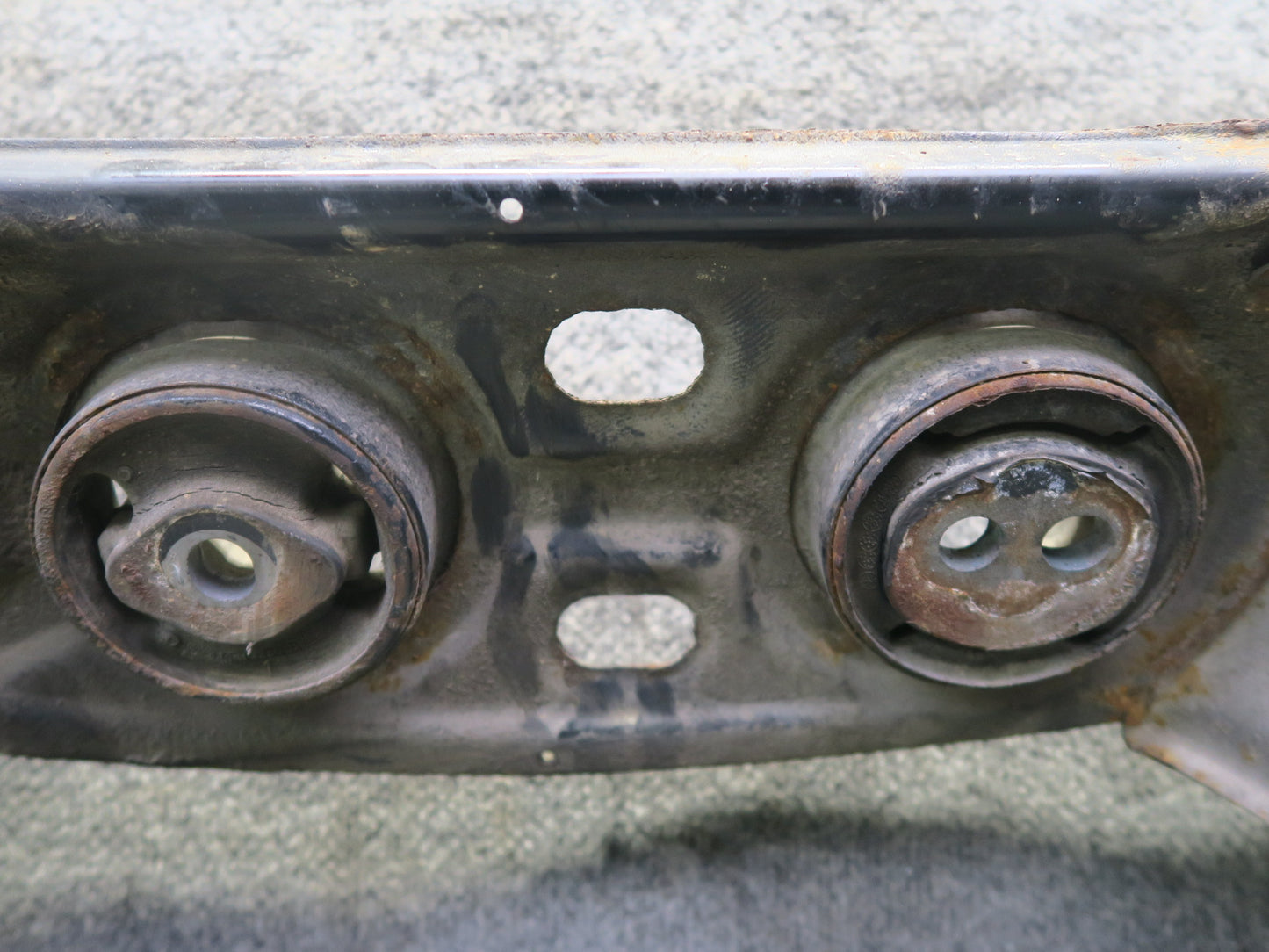 97-00 Lexus JZZ31L SC400 SC300 Rear Suspension Subframe Crossmember Carrier OEM