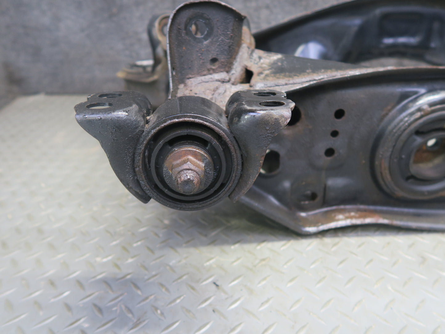97-00 Lexus JZZ31L SC400 SC300 Rear Suspension Subframe Crossmember Carrier OEM