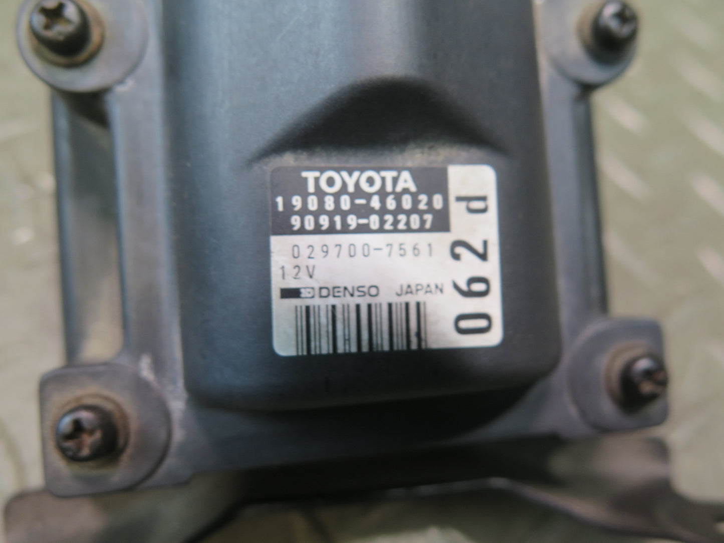 92-97 Lexus JZZ31L SC300 SC400 Ignition Coil Igniter W/ Bracket OEM