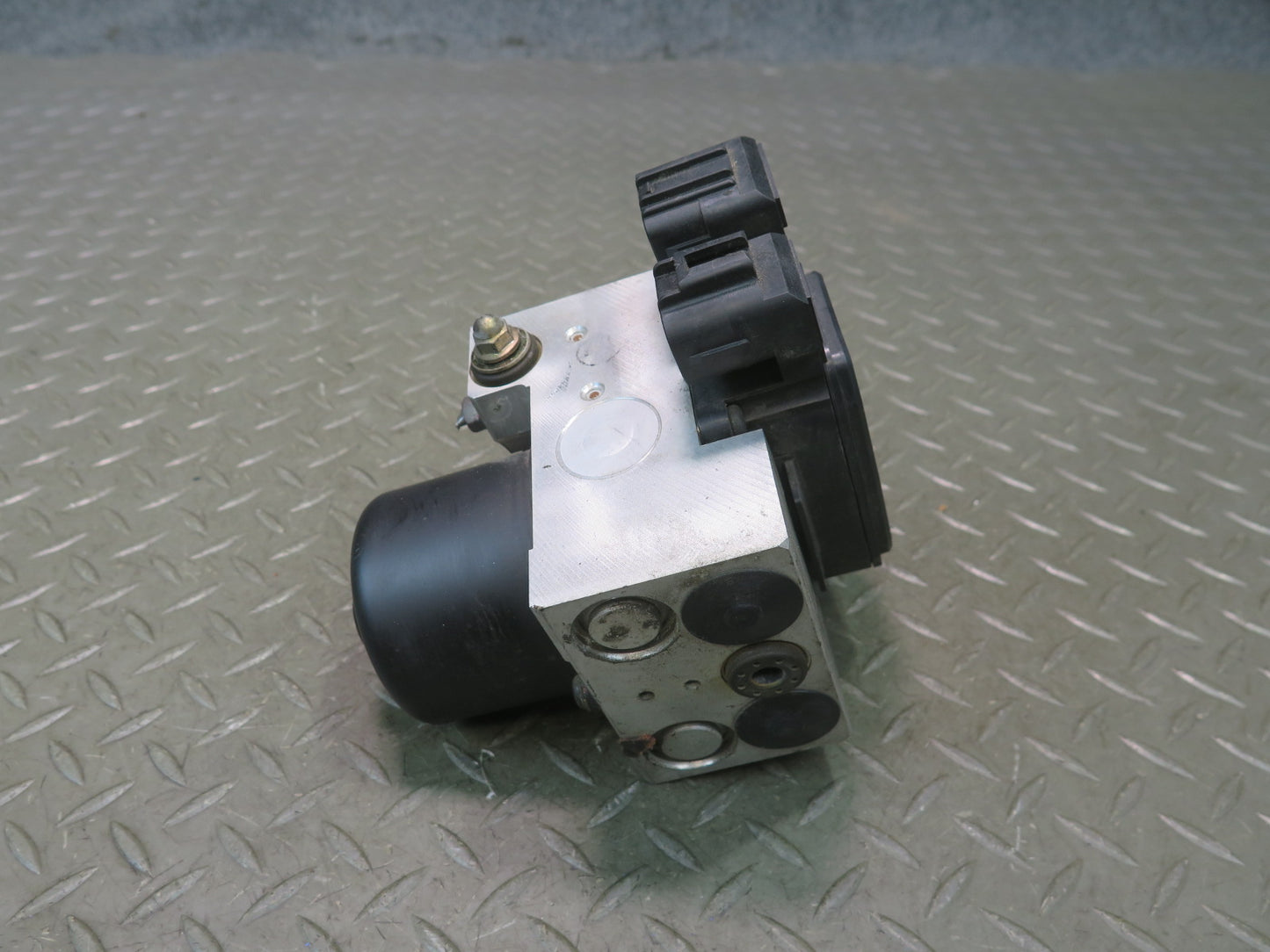 97-00 Lexus JZZ31L SC400 SC300 Anti Lock Brake ABS Pump Module OEM