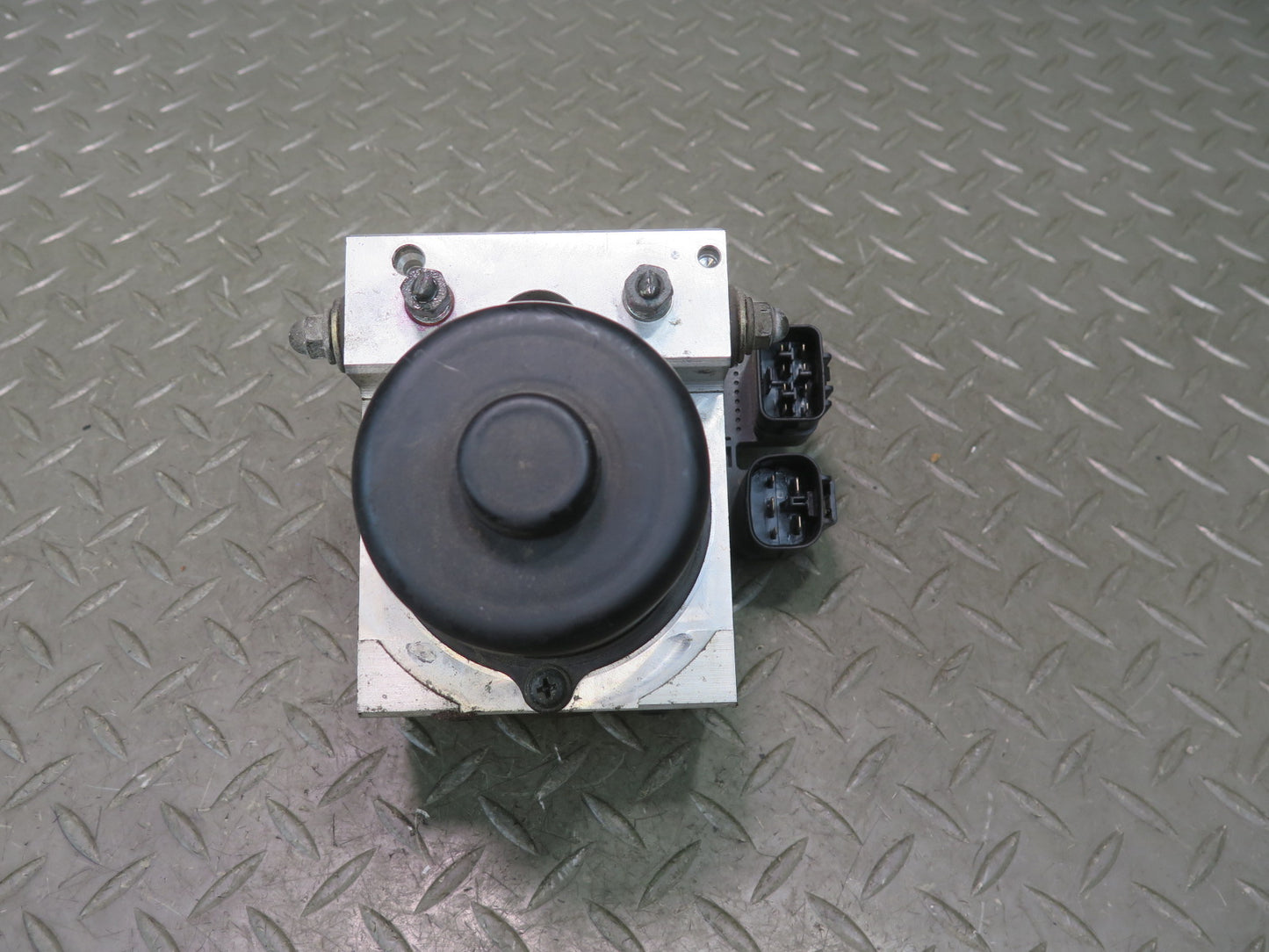 97-00 Lexus JZZ31L SC400 SC300 Anti Lock Brake ABS Pump Module OEM