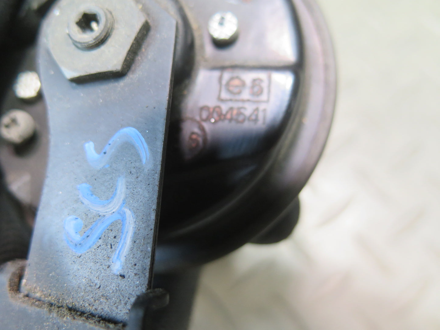 92-00 Lexus JZZ31L SC400 SC300 Alarm Horn Beep Signal Note Tone OEM