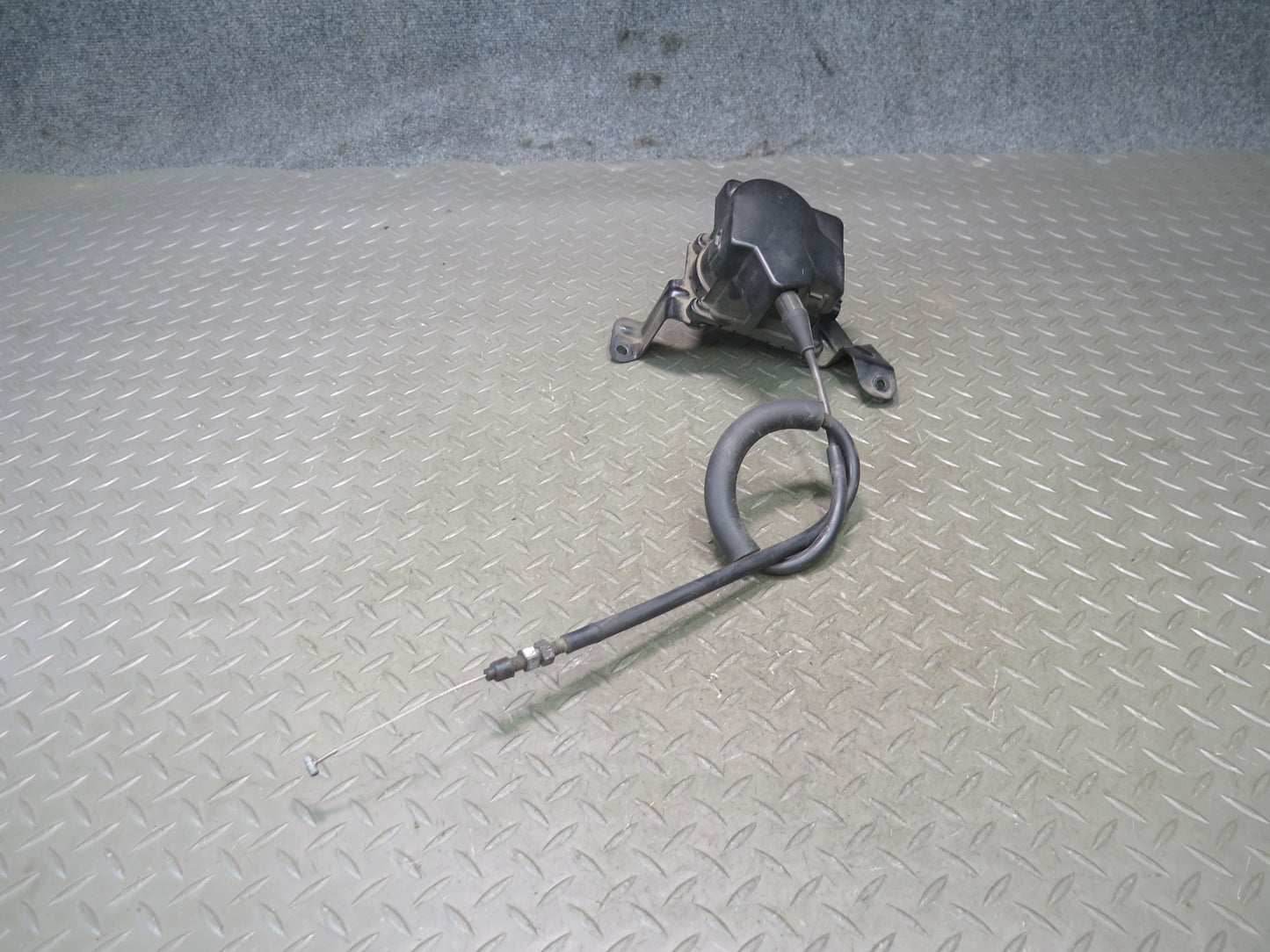 97-98 Lexus JZZ31L SC300 Cruise Control Actuator Module 88002-24080 OEM