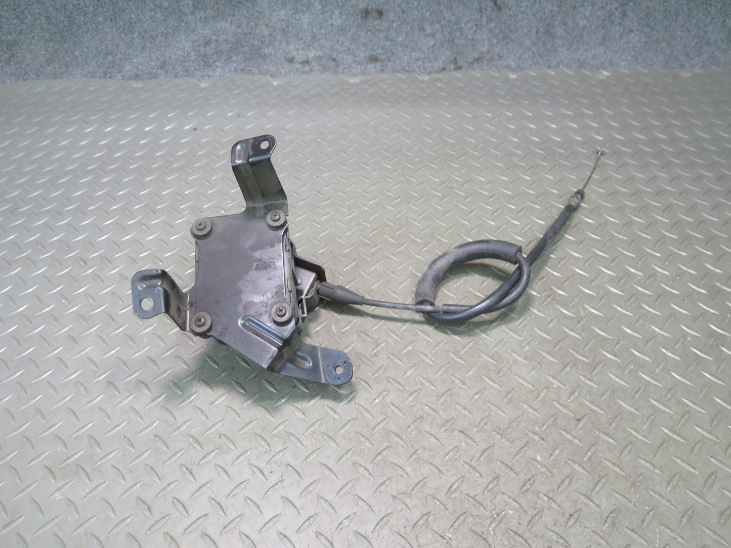 97-98 Lexus JZZ31L SC300 Cruise Control Actuator Module 88002-24080 OEM