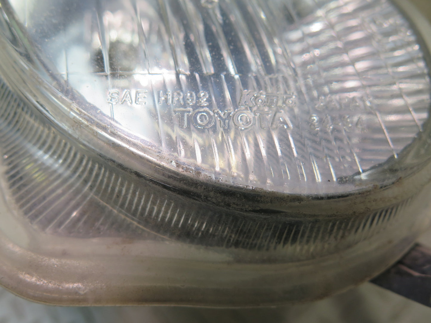 95-97 Lexus JZZ31L SC300 SC400 Front Right Pass Side Inner Headlight Lamp OEM