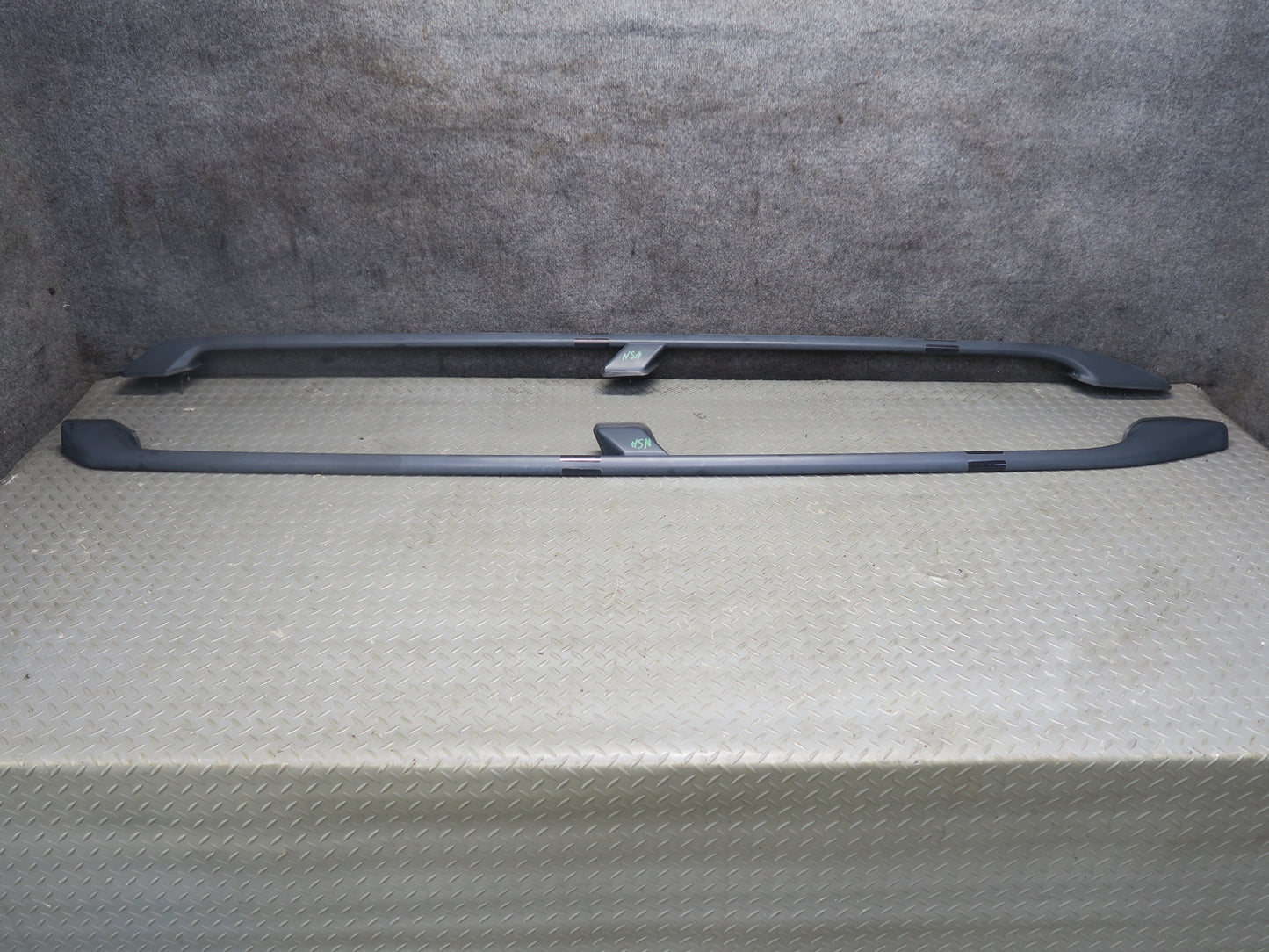 96-98 Nissan Stagea WGC34 Left & Right Cargo Luggage Roof Rack Rail Set OEM