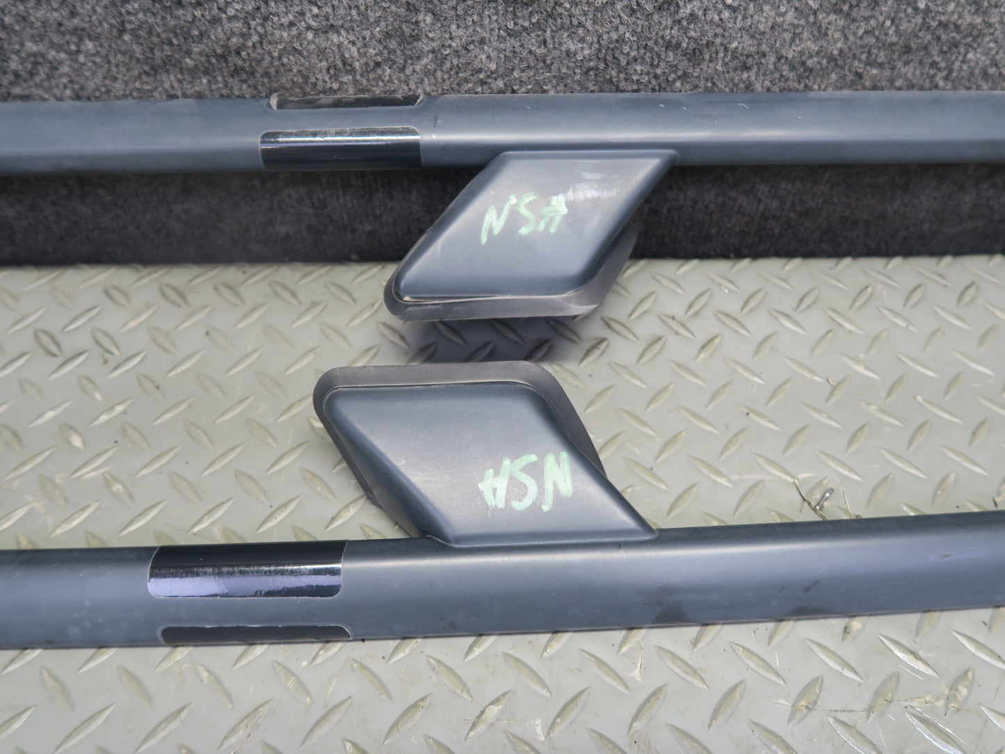 96-98 Nissan Stagea WGC34 Left & Right Cargo Luggage Roof Rack Rail Set OEM