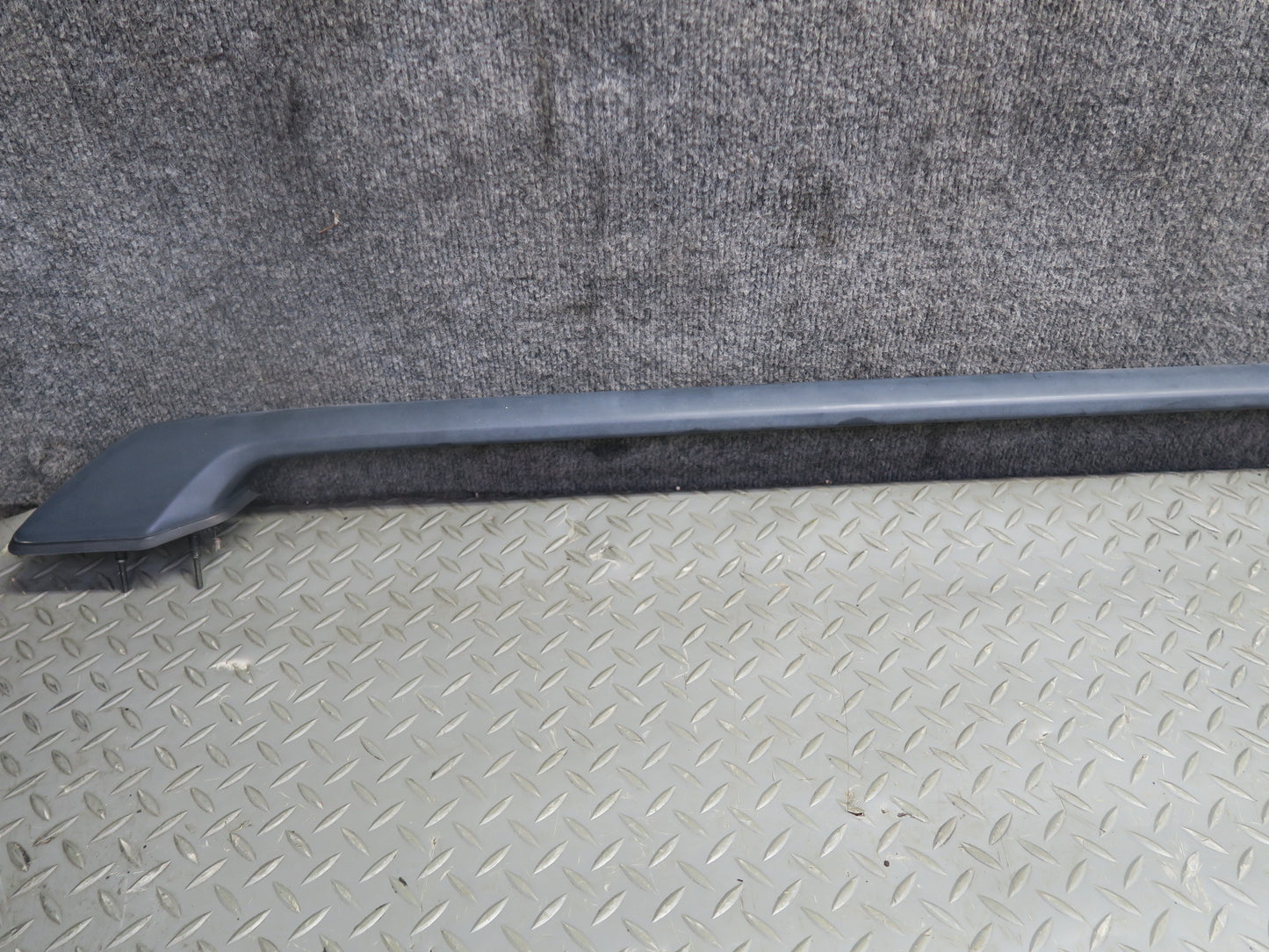 96-98 Nissan Stagea WGC34 Left & Right Cargo Luggage Roof Rack Rail Set OEM