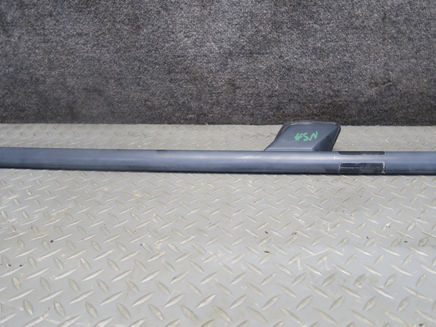96-98 Nissan Stagea WGC34 Left & Right Cargo Luggage Roof Rack Rail Set OEM