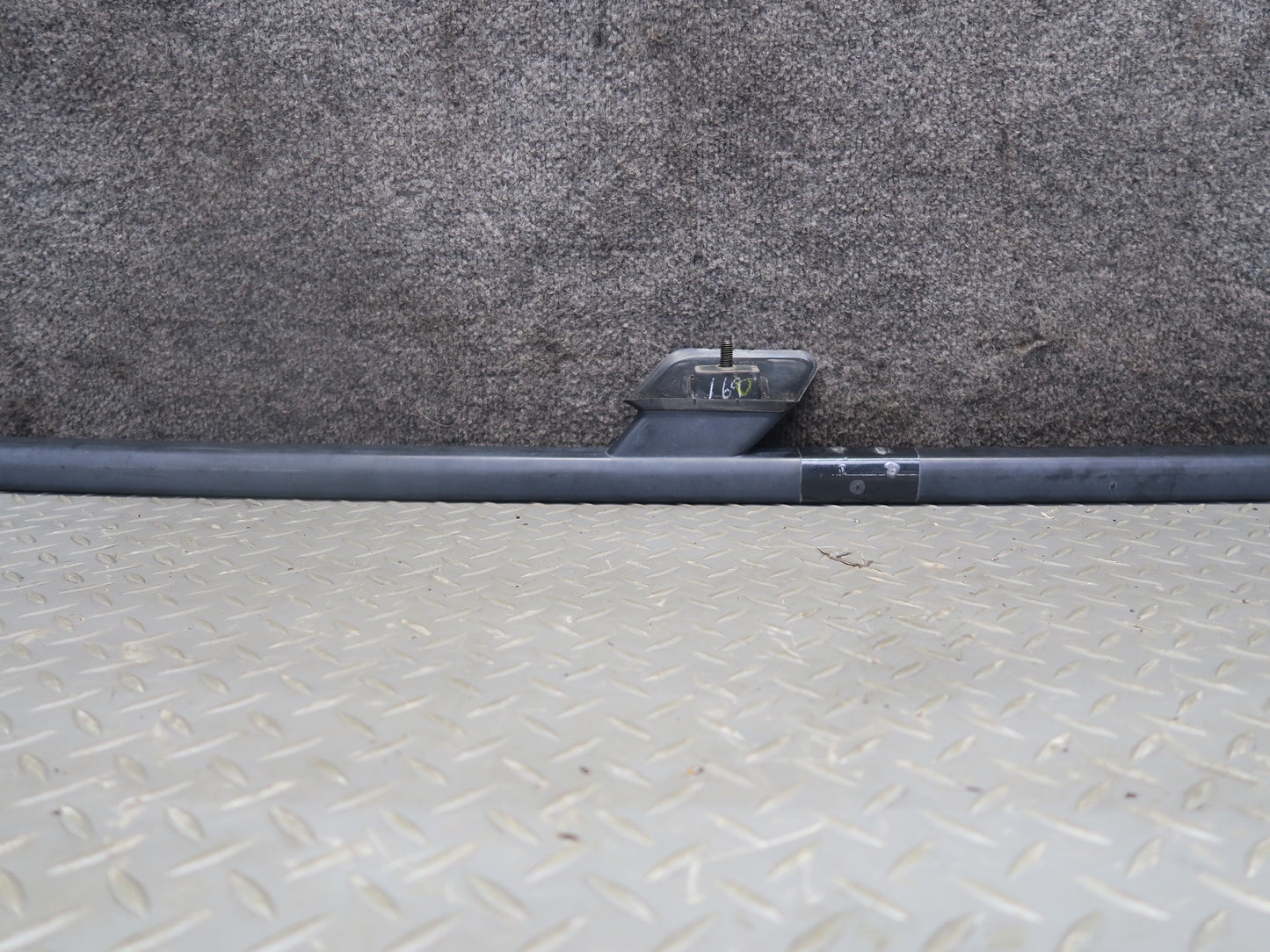 96-98 Nissan Stagea WGC34 Left & Right Cargo Luggage Roof Rack Rail Set OEM