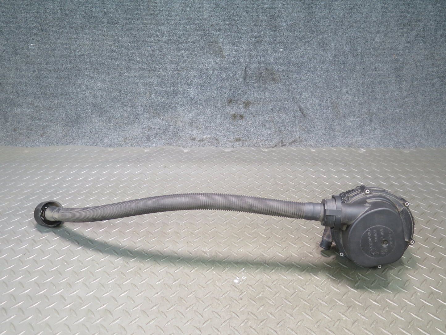 96-99 BMW E36 328iC 2.8L M52 Engine Secondary Air Injection Smog Pump OEM
