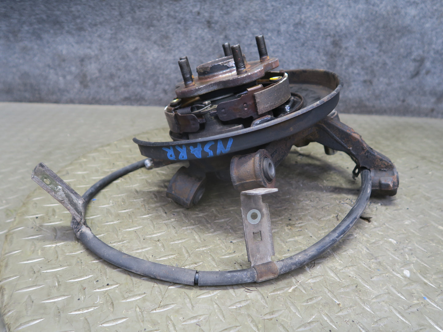 96-98 Nissan Stagea WGC34 Rear Right Spindle Knuckle Wheel Hub Bearing 33K OEM