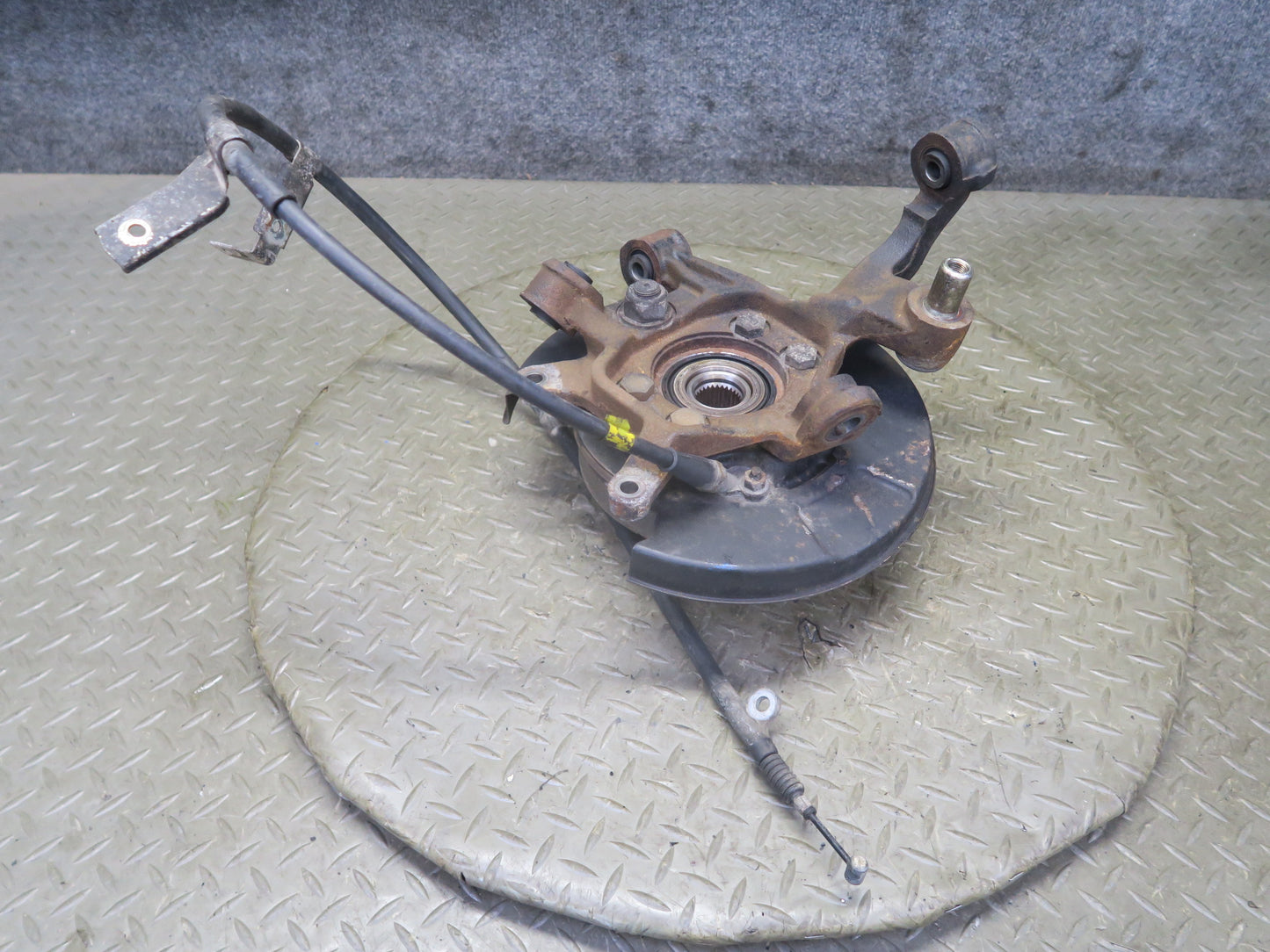 96-98 Nissan Stagea WGC34 Rear Right Spindle Knuckle Wheel Hub Bearing 33K OEM