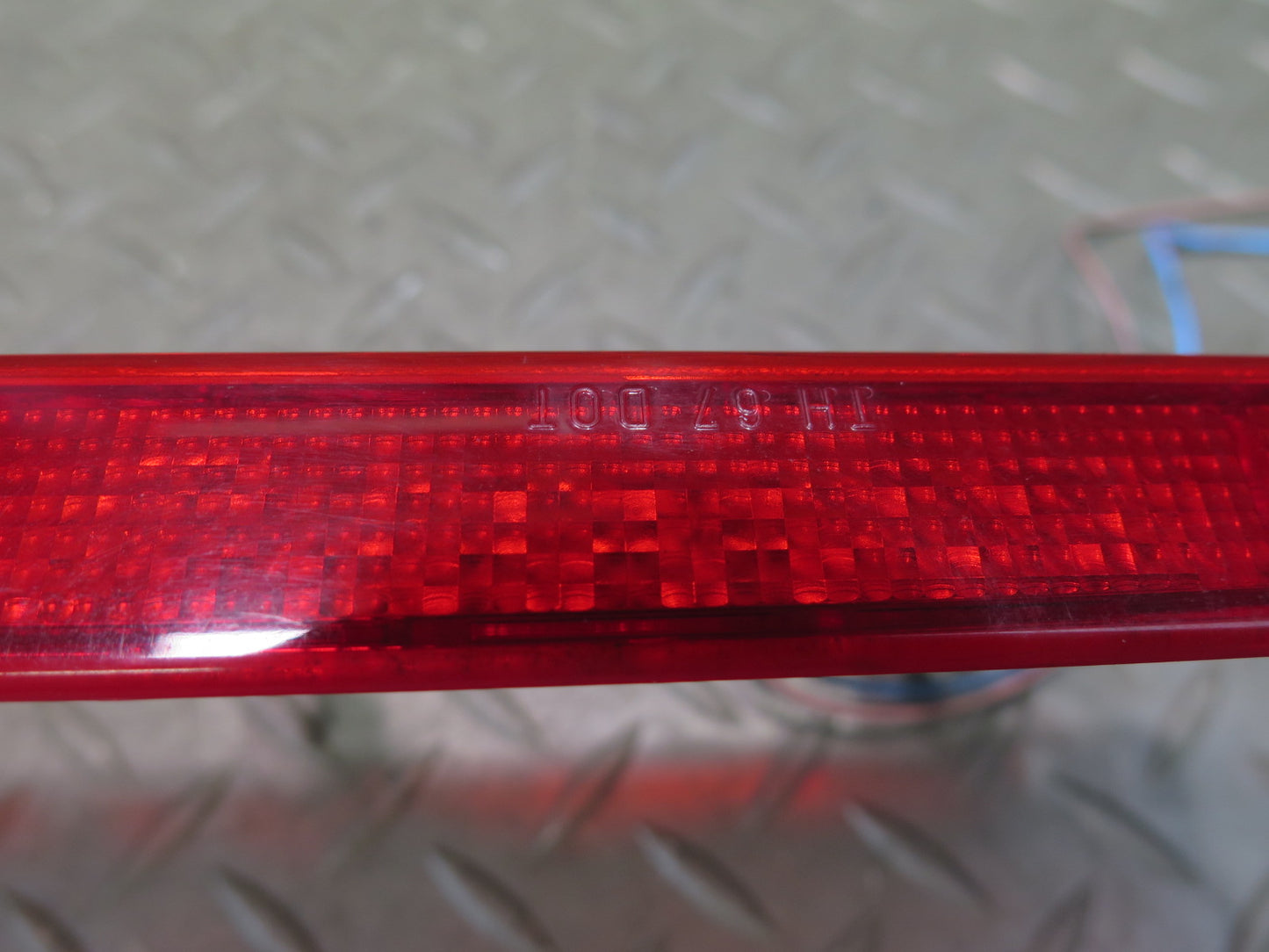 96-99 BMW E36 328iC Convertible Rear Center Third Brake Light Lamp OEM