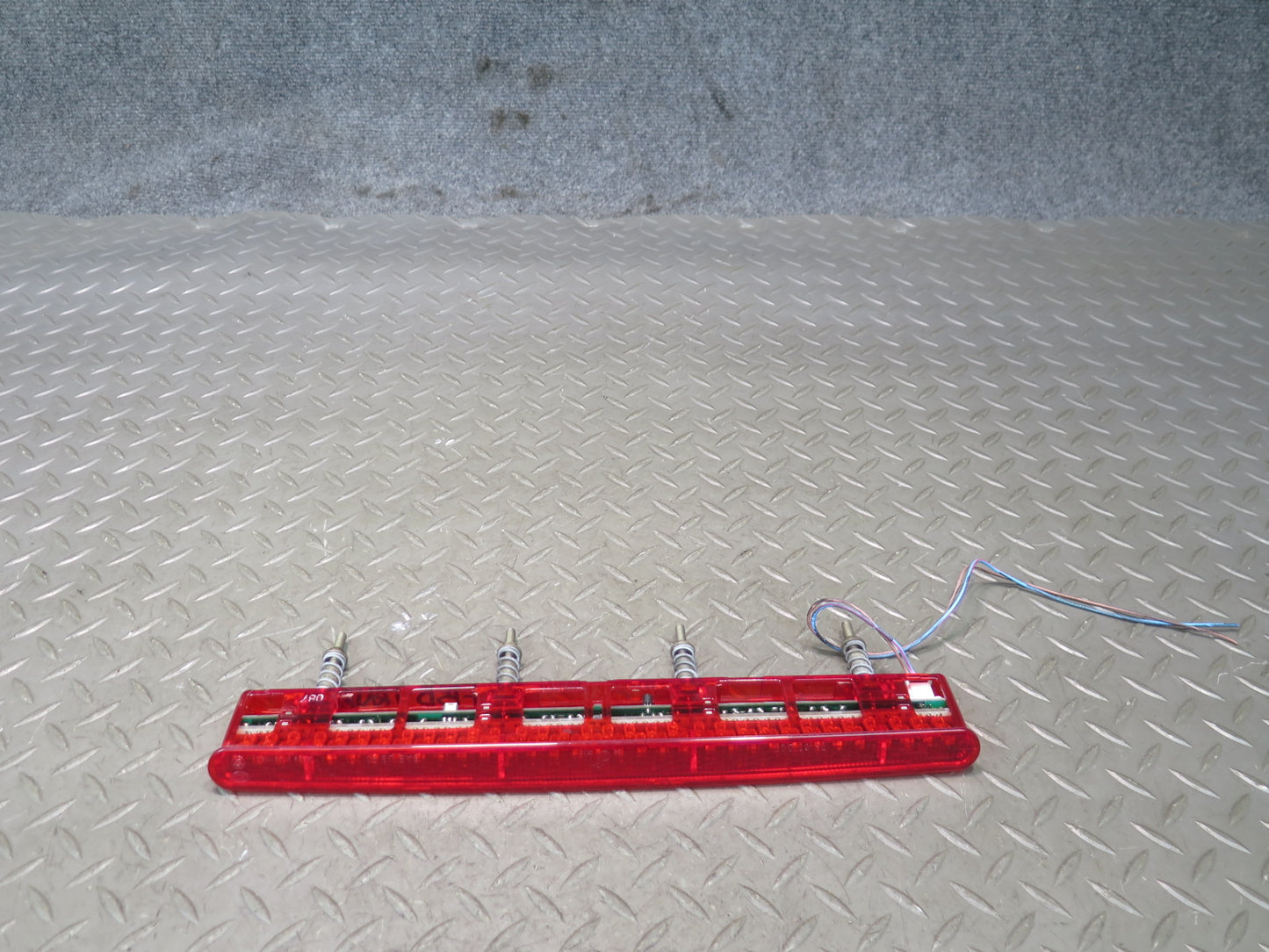 96-99 BMW E36 328iC Convertible Rear Center Third Brake Light Lamp OEM