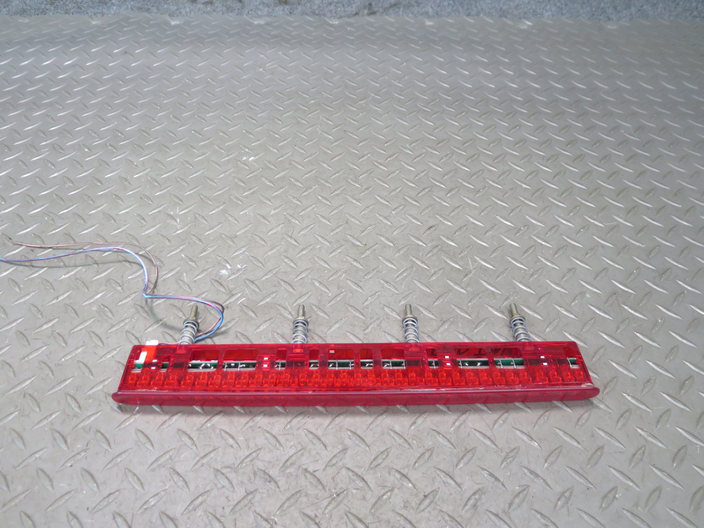 96-99 BMW E36 328iC Convertible Rear Center Third Brake Light Lamp OEM
