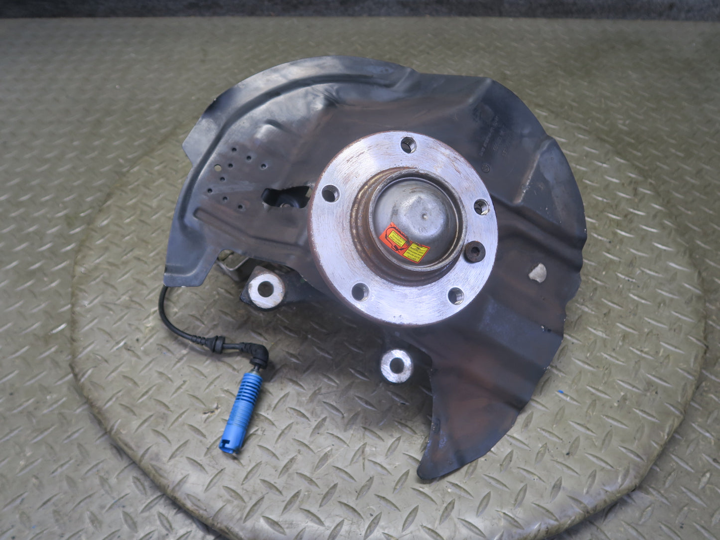 06-08 BMW E85 Z4 3.0Si N52 RWD Front Right Spindle Knuckle Wheel Hub Bearing OEM