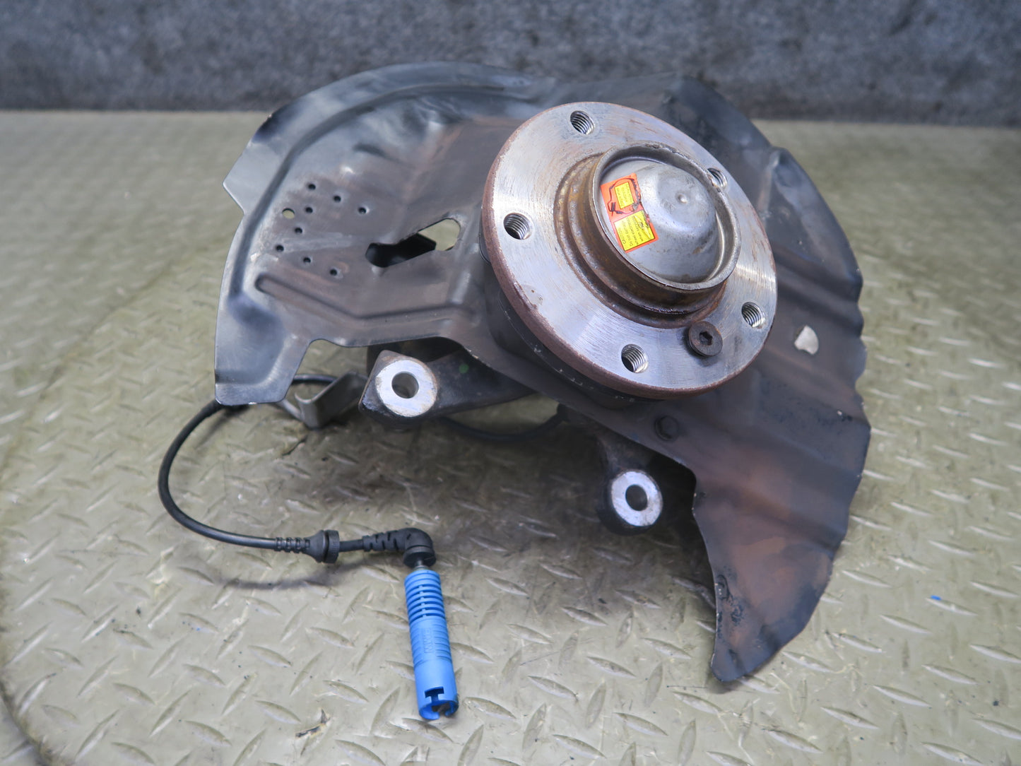 06-08 BMW E85 Z4 3.0Si N52 RWD Front Right Spindle Knuckle Wheel Hub Bearing OEM