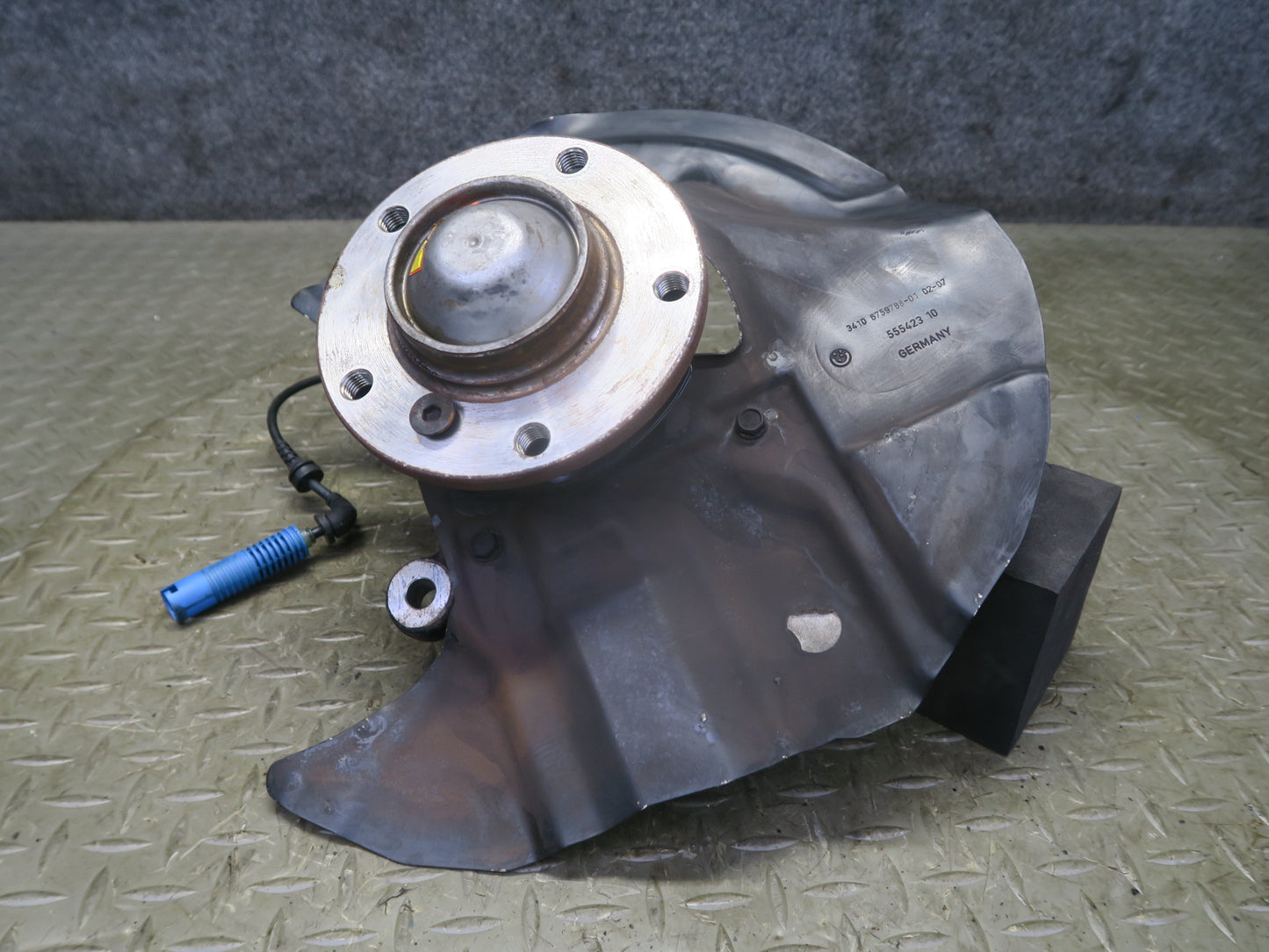 06-08 BMW E85 Z4 3.0Si N52 RWD Front Right Spindle Knuckle Wheel Hub Bearing OEM