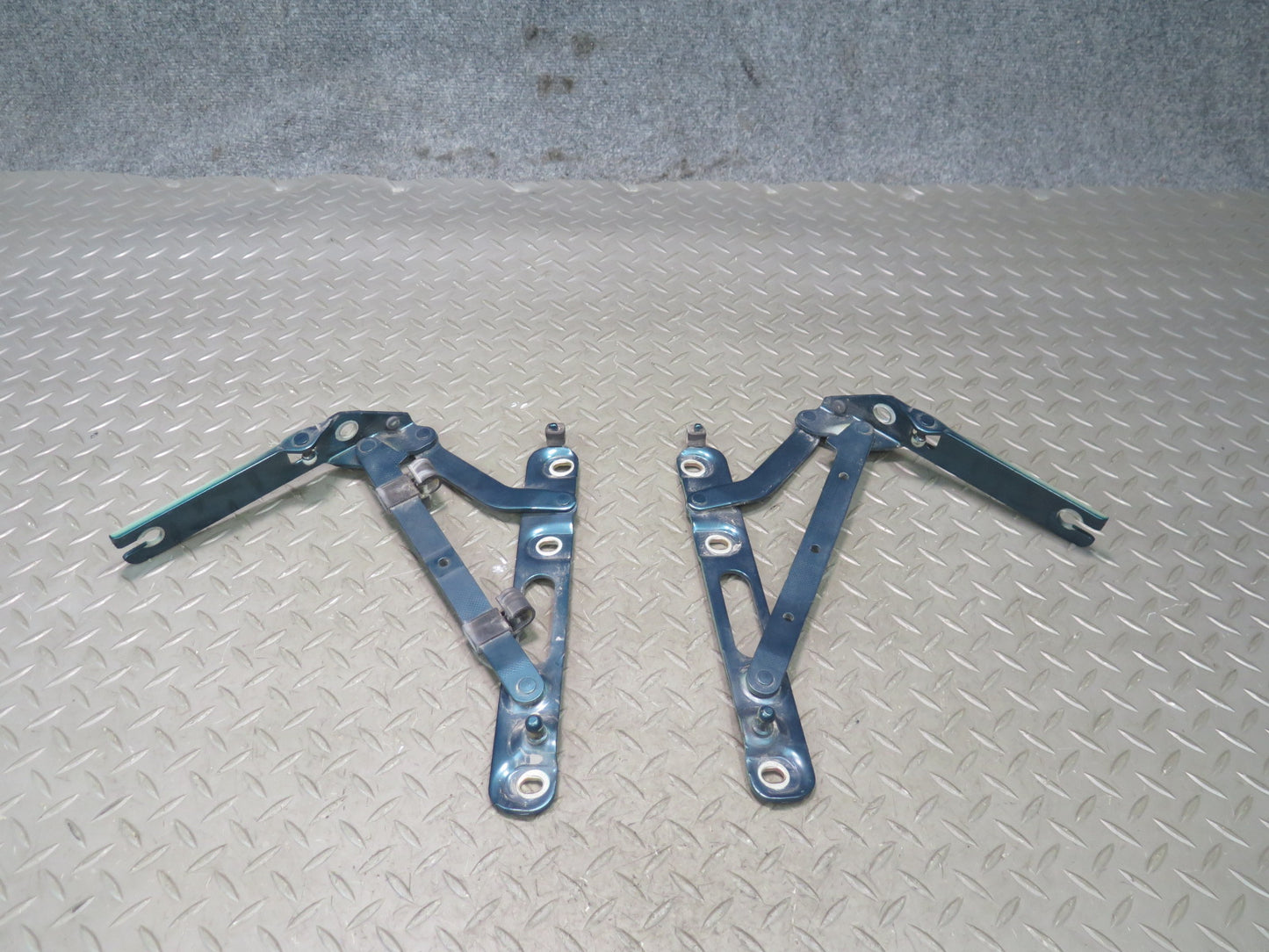 94-99 BMW E36 328iC Convertible Set of 2 Rear Left & Right Trunk Lid Hinge OEM