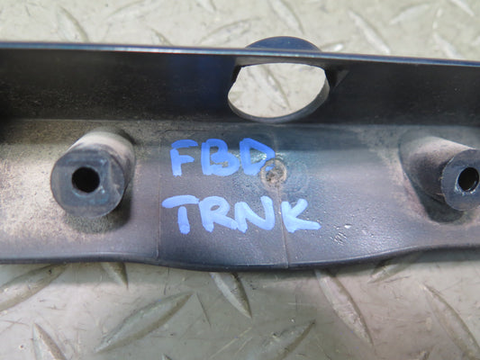 94-99 BMW E36 328iC Convertible Rear Trunk Lid Finish Trim Molding 8135352 OEM