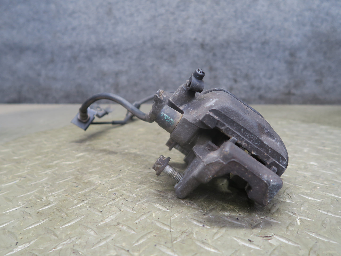 03-08 BMW E85 E86 Z4 3.0L RWD Rear Left Brake Caliper OEM