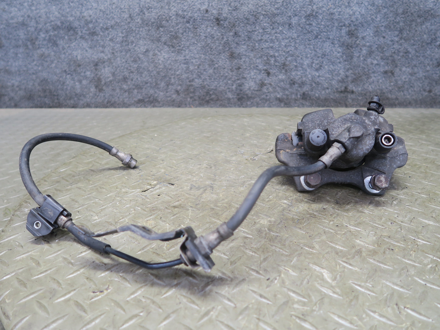 03-08 BMW E85 E86 Z4 3.0L RWD Rear Left Brake Caliper OEM