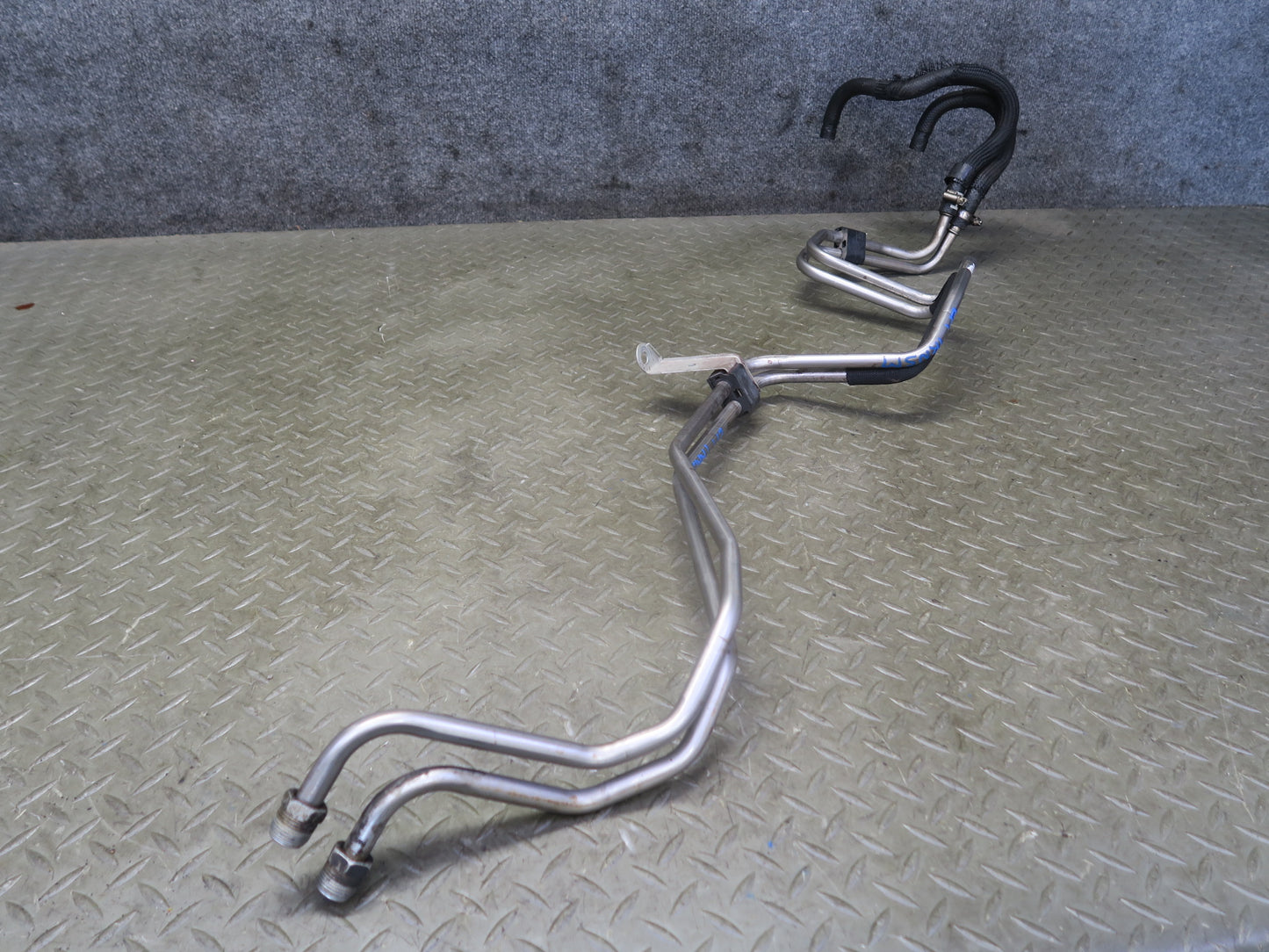 2003 Ford Thunderbird A/T Automatic Transmission Hose Pipe Line OEM
