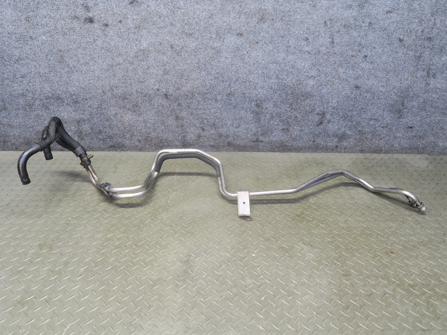 2003 Ford Thunderbird A/T Automatic Transmission Hose Pipe Line OEM