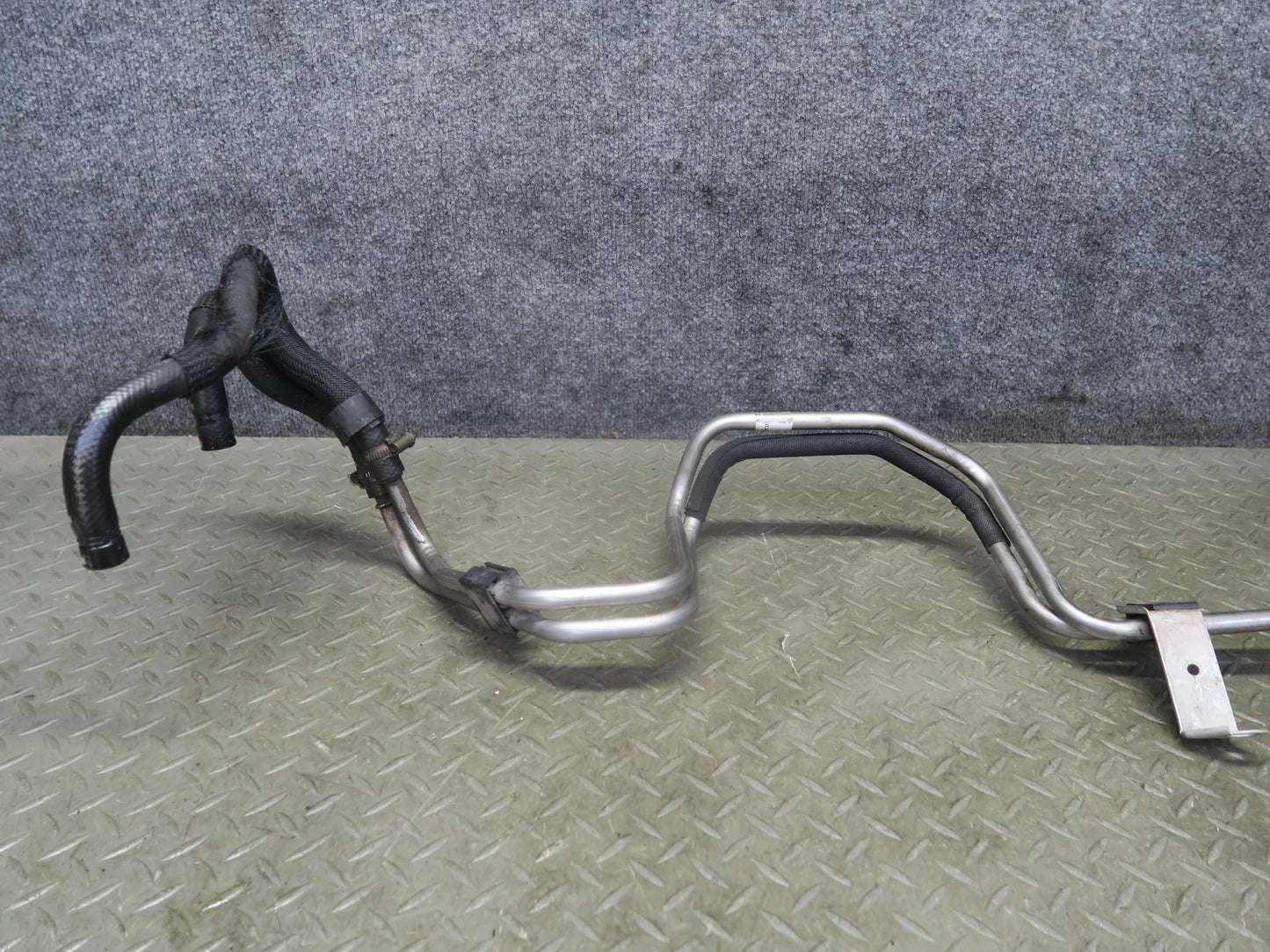 2003 Ford Thunderbird A/T Automatic Transmission Hose Pipe Line OEM