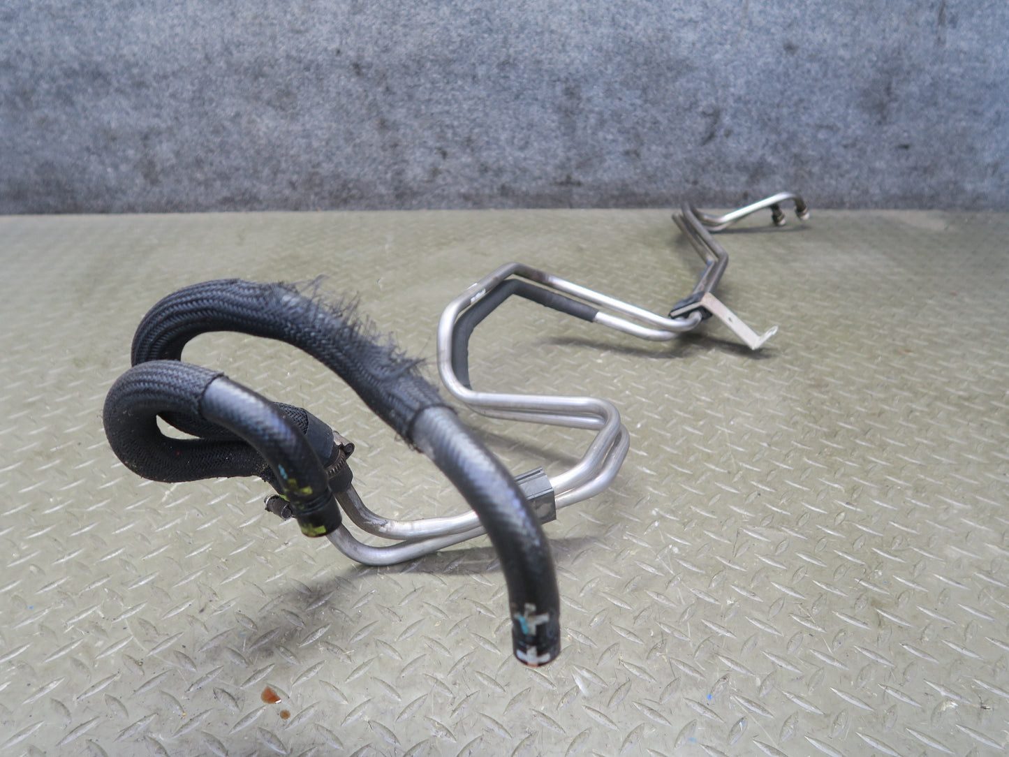 2003 Ford Thunderbird A/T Automatic Transmission Hose Pipe Line OEM
