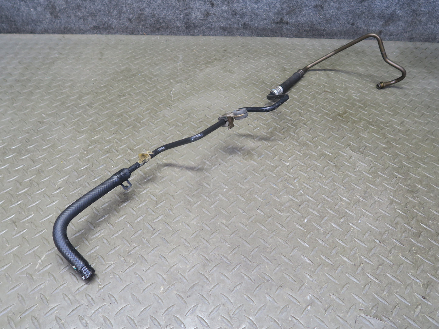 02-05 Ford Thunderbird Set of 2 Power Steering Hose Pipe Line OEM