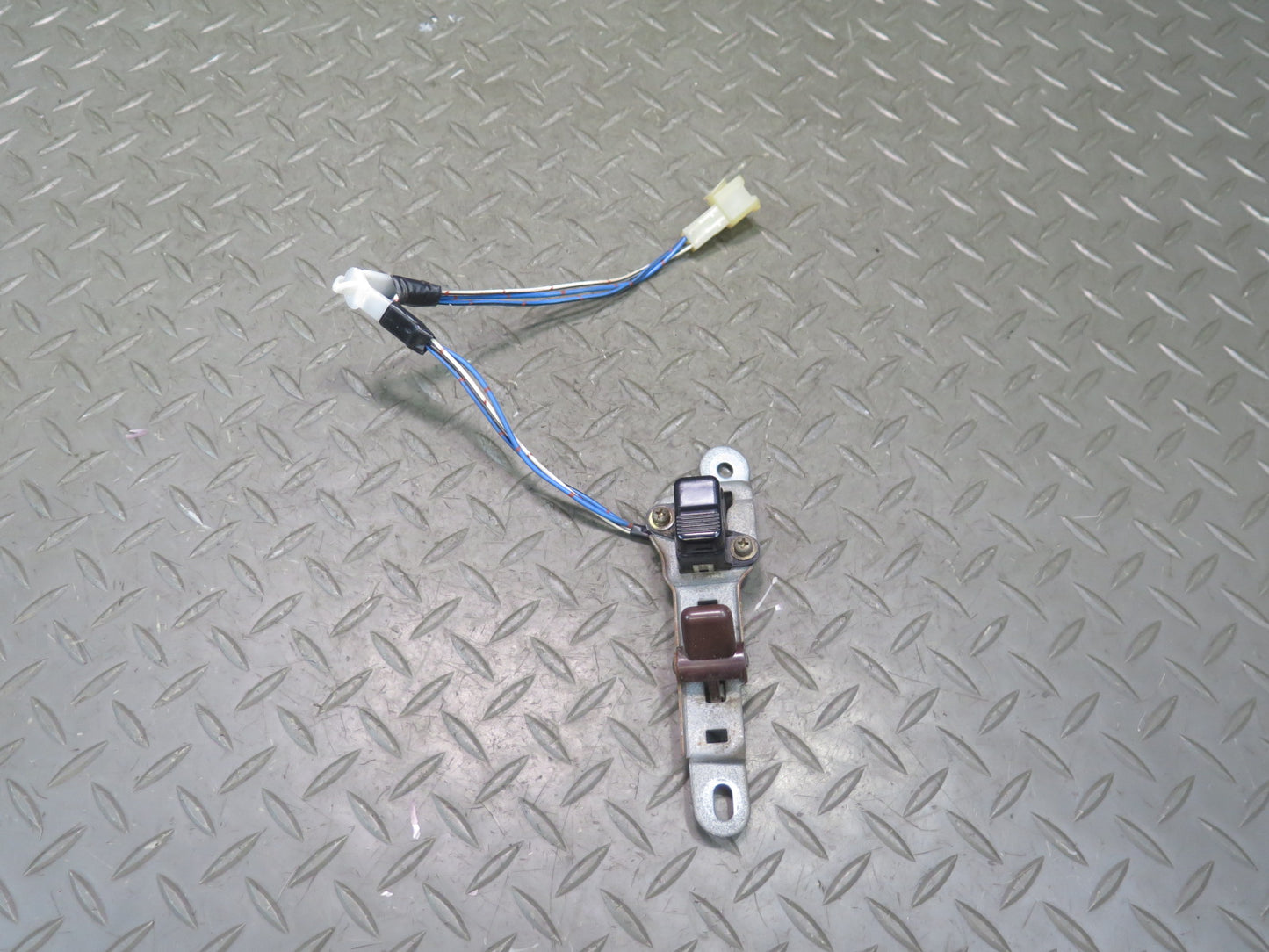 86-92 Toyota Supra MA70L Front Left Driver Door Lock Switch OEM