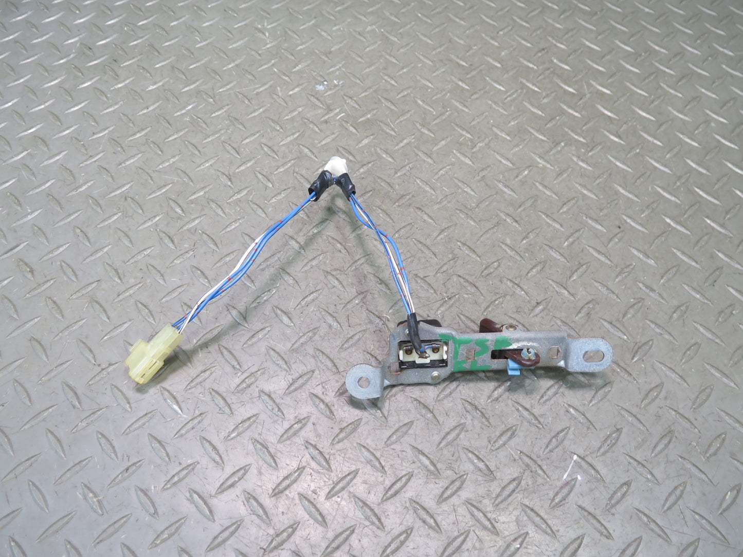 86-92 Toyota Supra MA70L Front Left Driver Door Lock Switch OEM