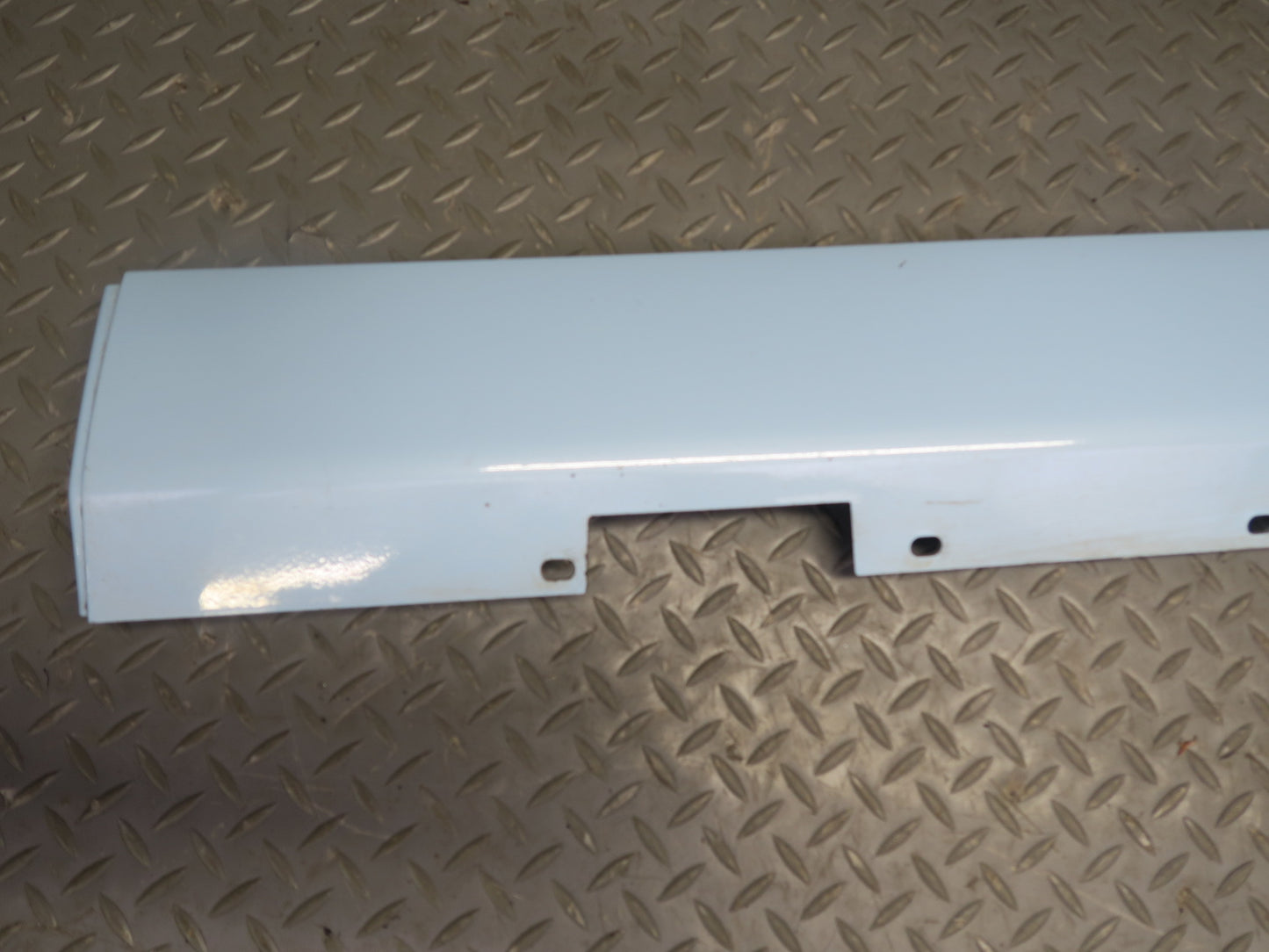 02-05 Ford Thunderbird Set of 2 Left & Right Side Skirt Rocker Panel Molding OEM
