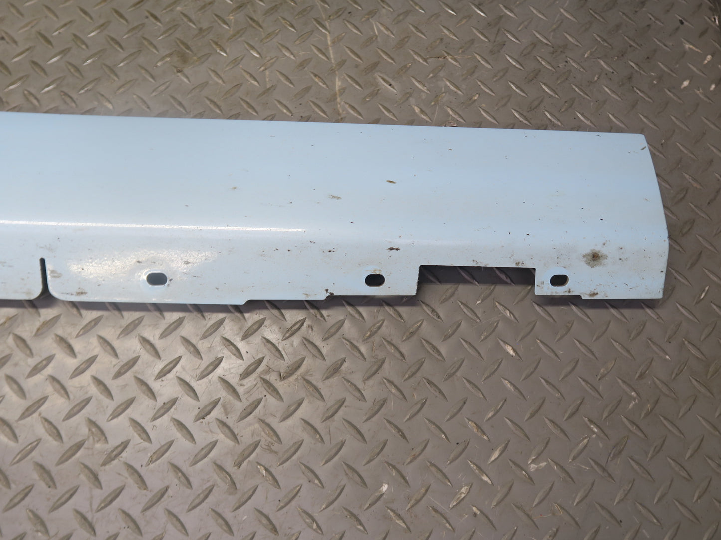 02-05 Ford Thunderbird Set of 2 Left & Right Side Skirt Rocker Panel Molding OEM