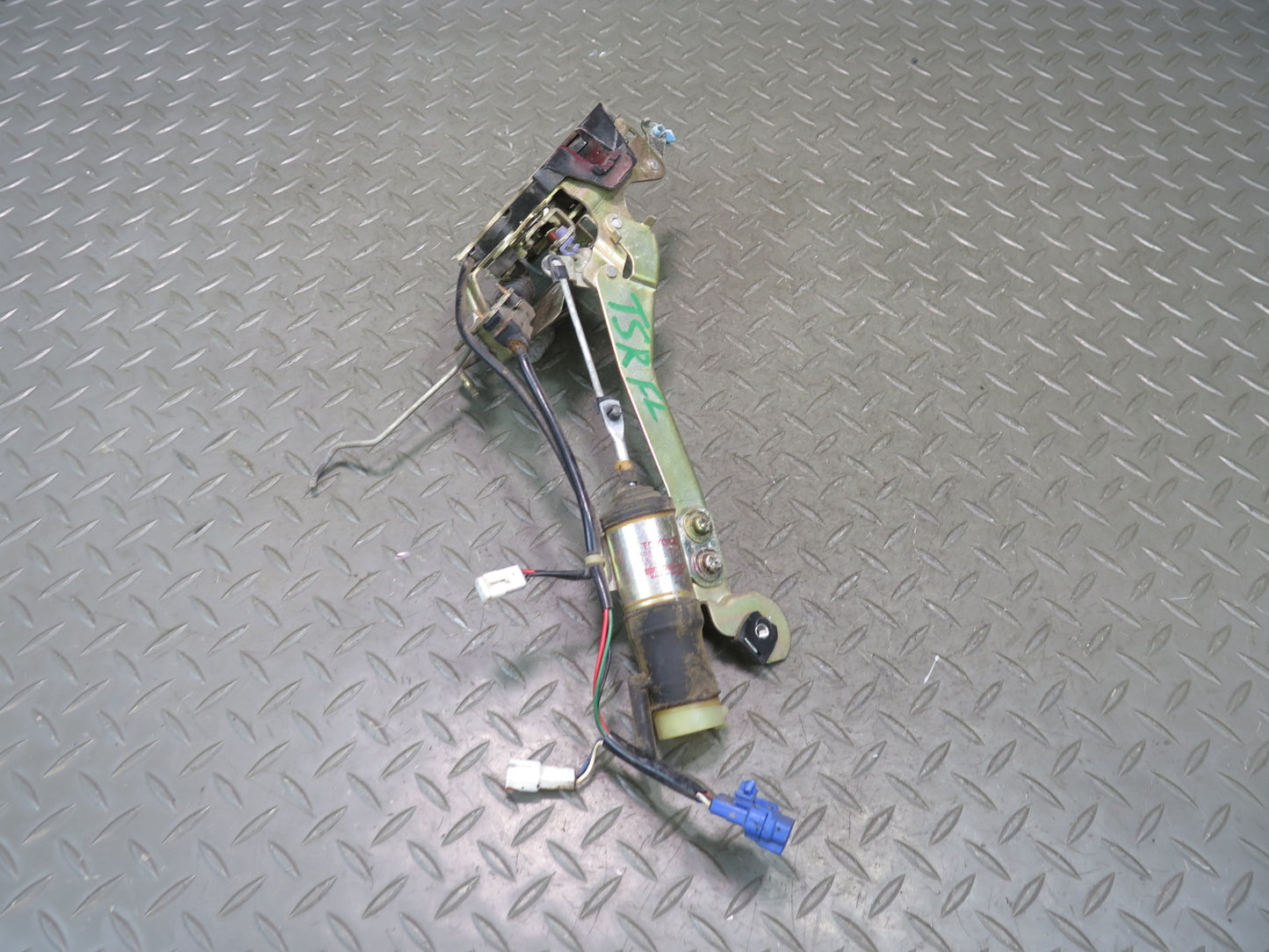 86-92 Toyota Supra MA70L Left Door Lock Latch Actuator OEM