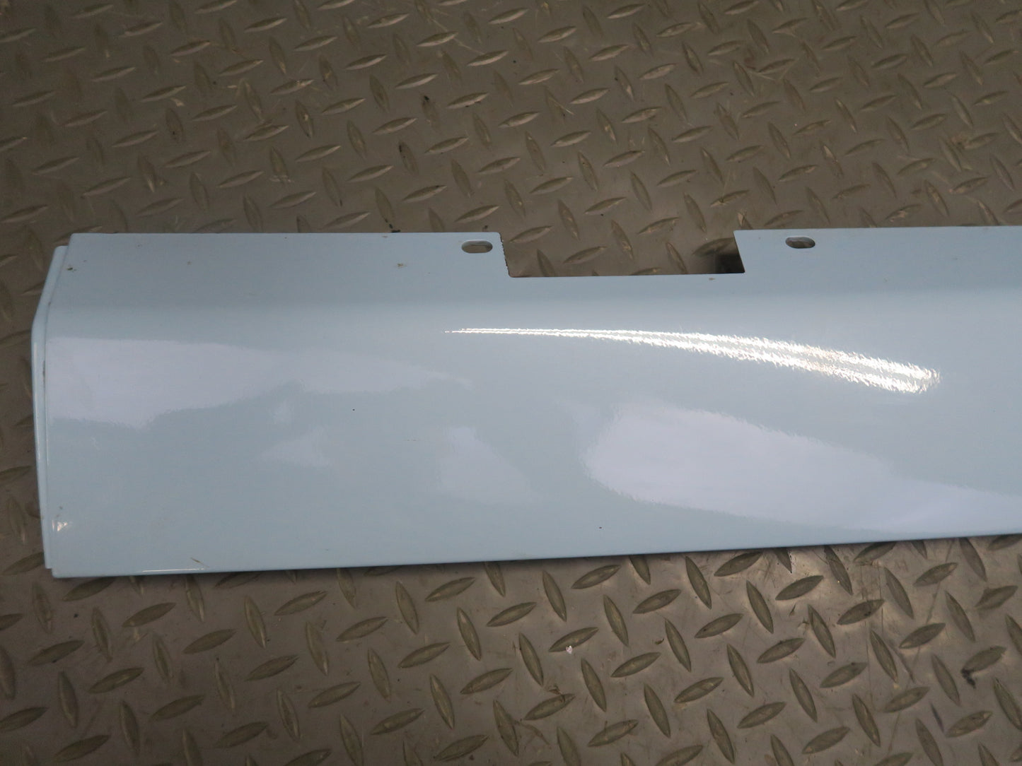 02-05 Ford Thunderbird Set of 2 Left & Right Side Skirt Rocker Panel Molding OEM