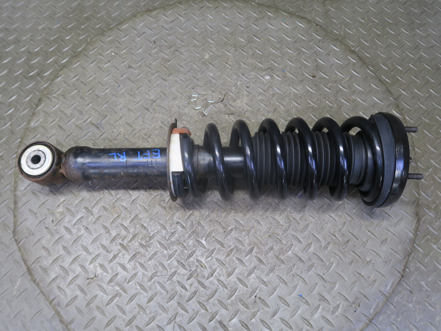 02-04 Ford Thunderbird Set of 2 Rear Left & Right Strut Shock Absorber OEM