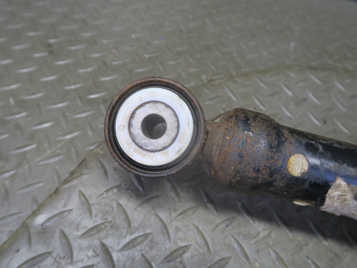 02-04 Ford Thunderbird Set of 2 Rear Left & Right Strut Shock Absorber OEM