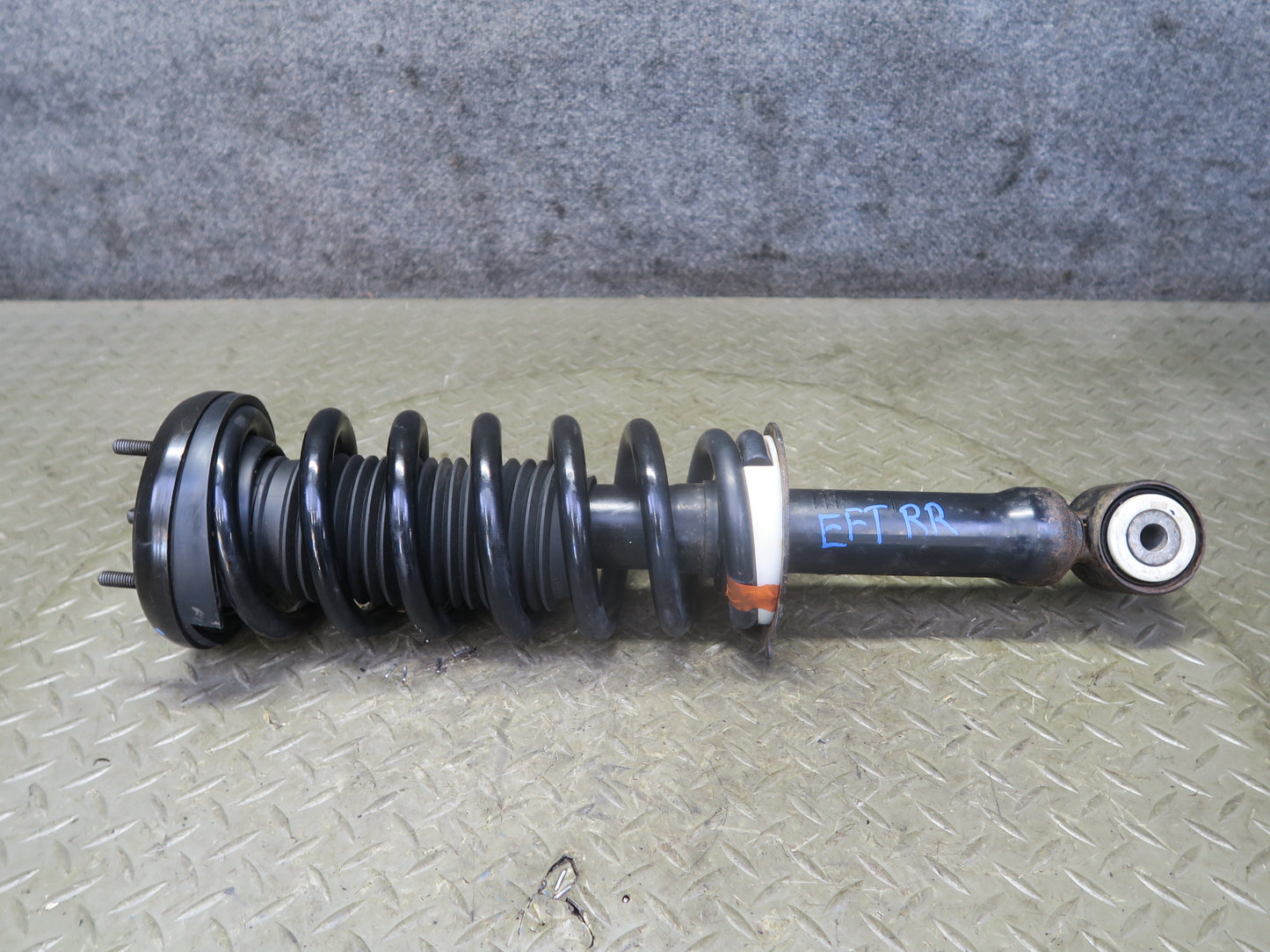 02-04 Ford Thunderbird Set of 2 Rear Left & Right Strut Shock Absorber OEM