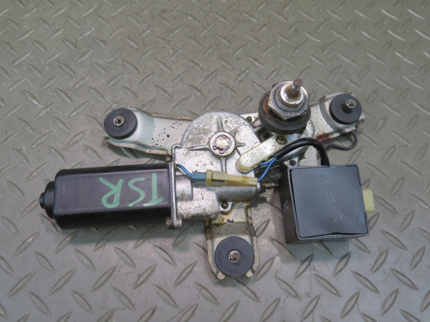 86-92 Toyota Supra MA70L Rear Trunk Lid Tailgate Wiper Motor OEM
