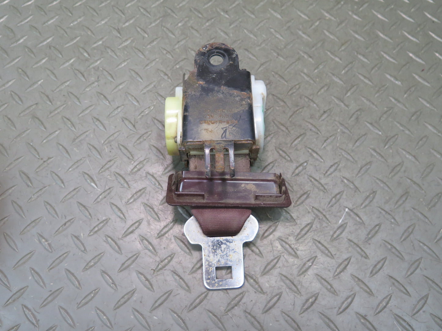 86-88 TOYOTA SUPRA REAR RIGHT & LEFT SIDE SEATBELT RETRACTOR SET OEM