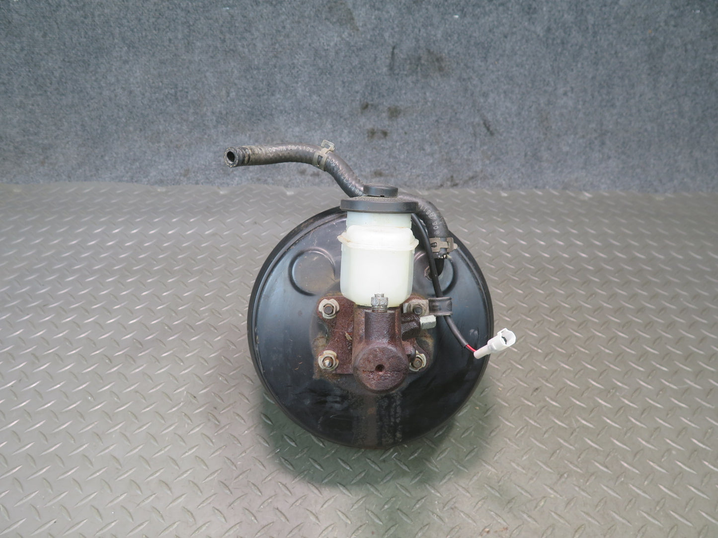 1986 Toyota Supra MA70L Brake Master Cylinder Booster Fluid Reservoir OEM