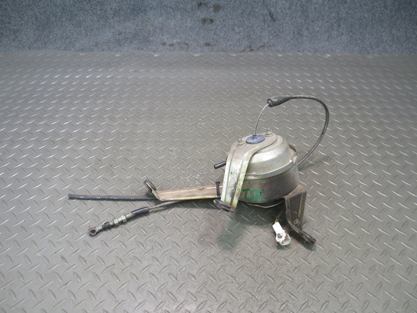 86-92 Toyota Supra MA70L Cruise Control Speed Actuator Unit w Cable OEM