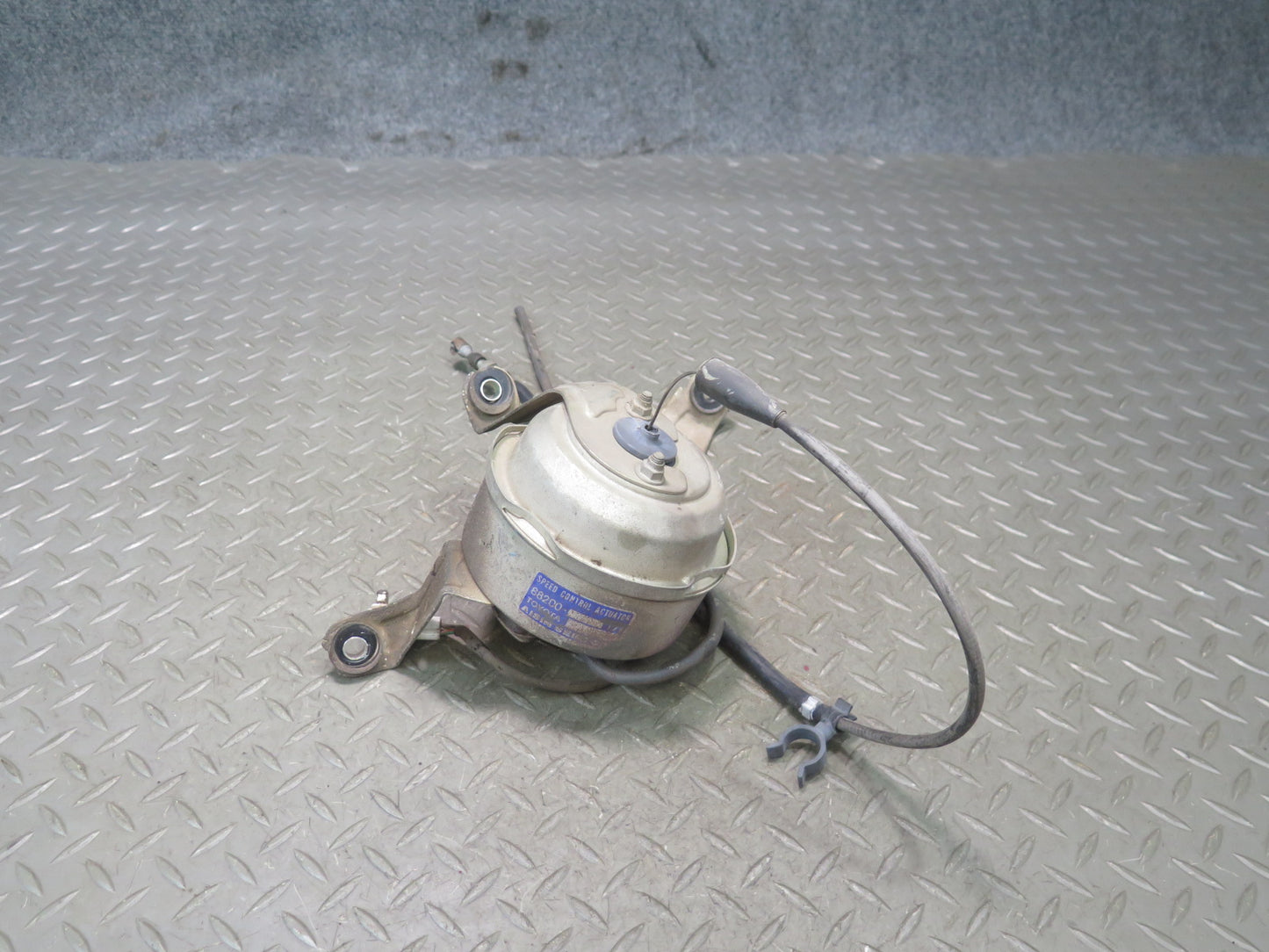 86-92 Toyota Supra MA70L Cruise Control Speed Actuator Unit w Cable OEM