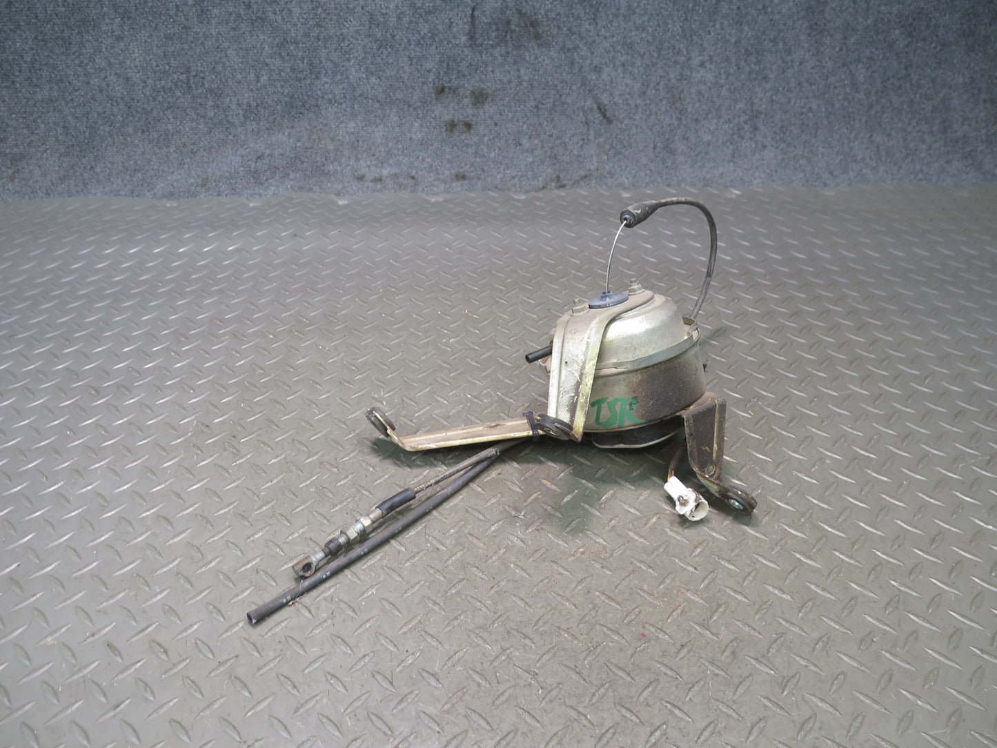 86-92 Toyota Supra MA70L Cruise Control Speed Actuator Unit w Cable OEM